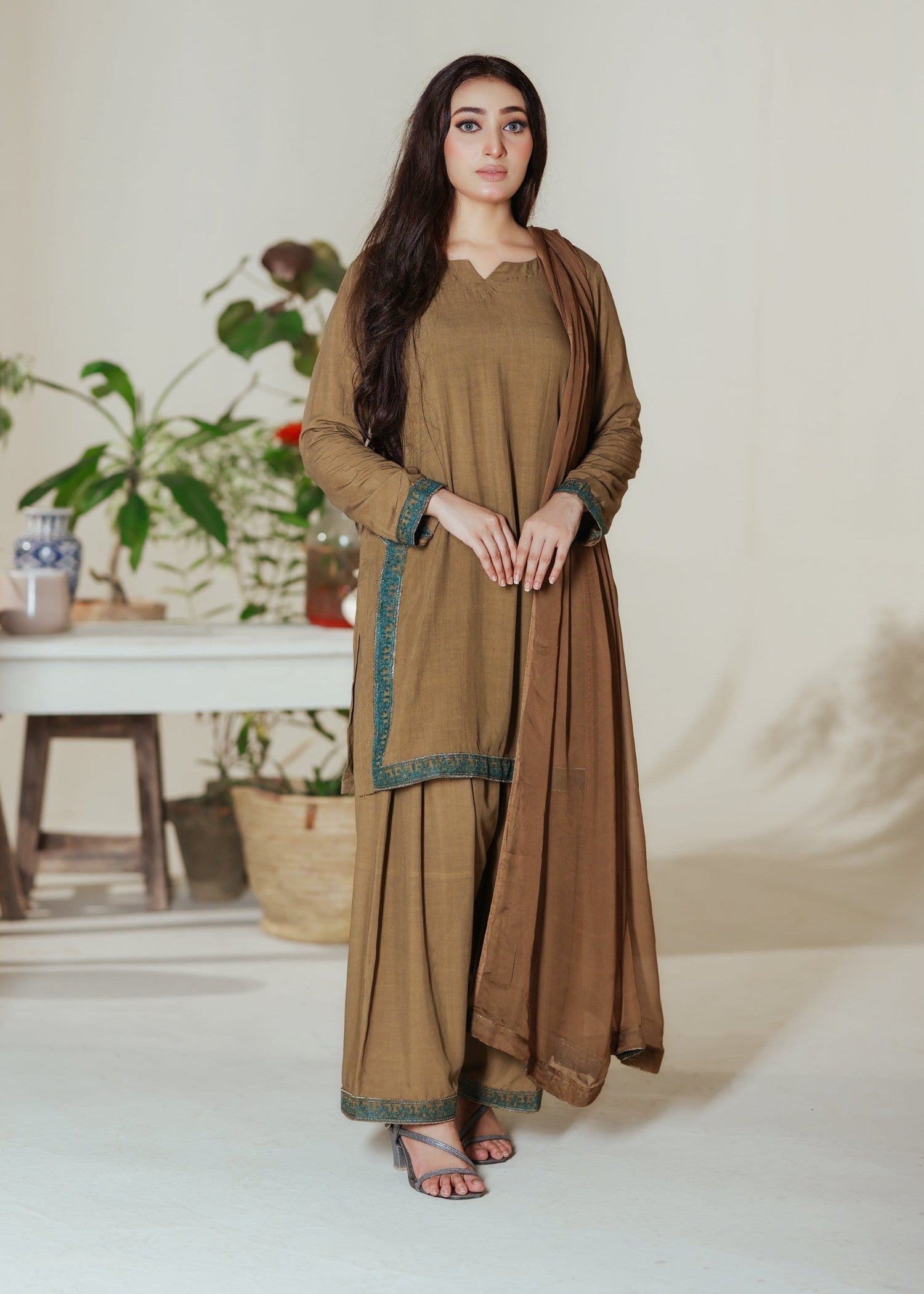 Deysia Walnut Wonder Women 2pcs