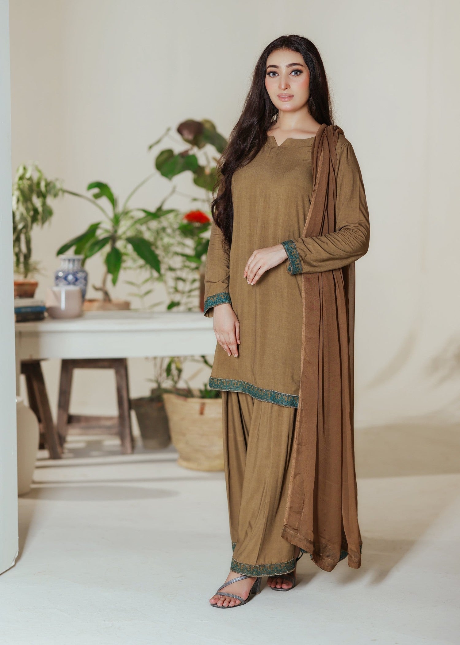 Deysia Walnut Wonder Women 2pcs