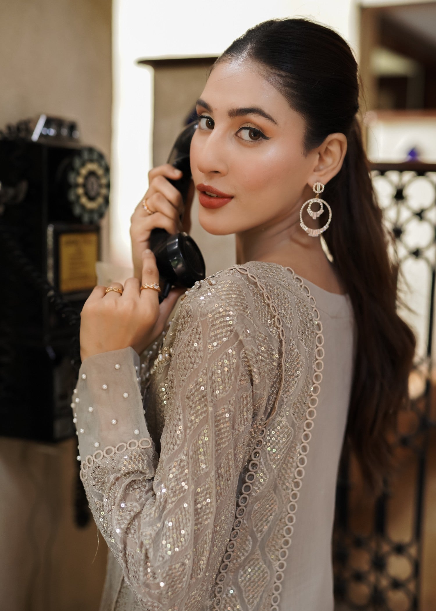 Mona Embroidery Floral Weaves beige Women 3pcs