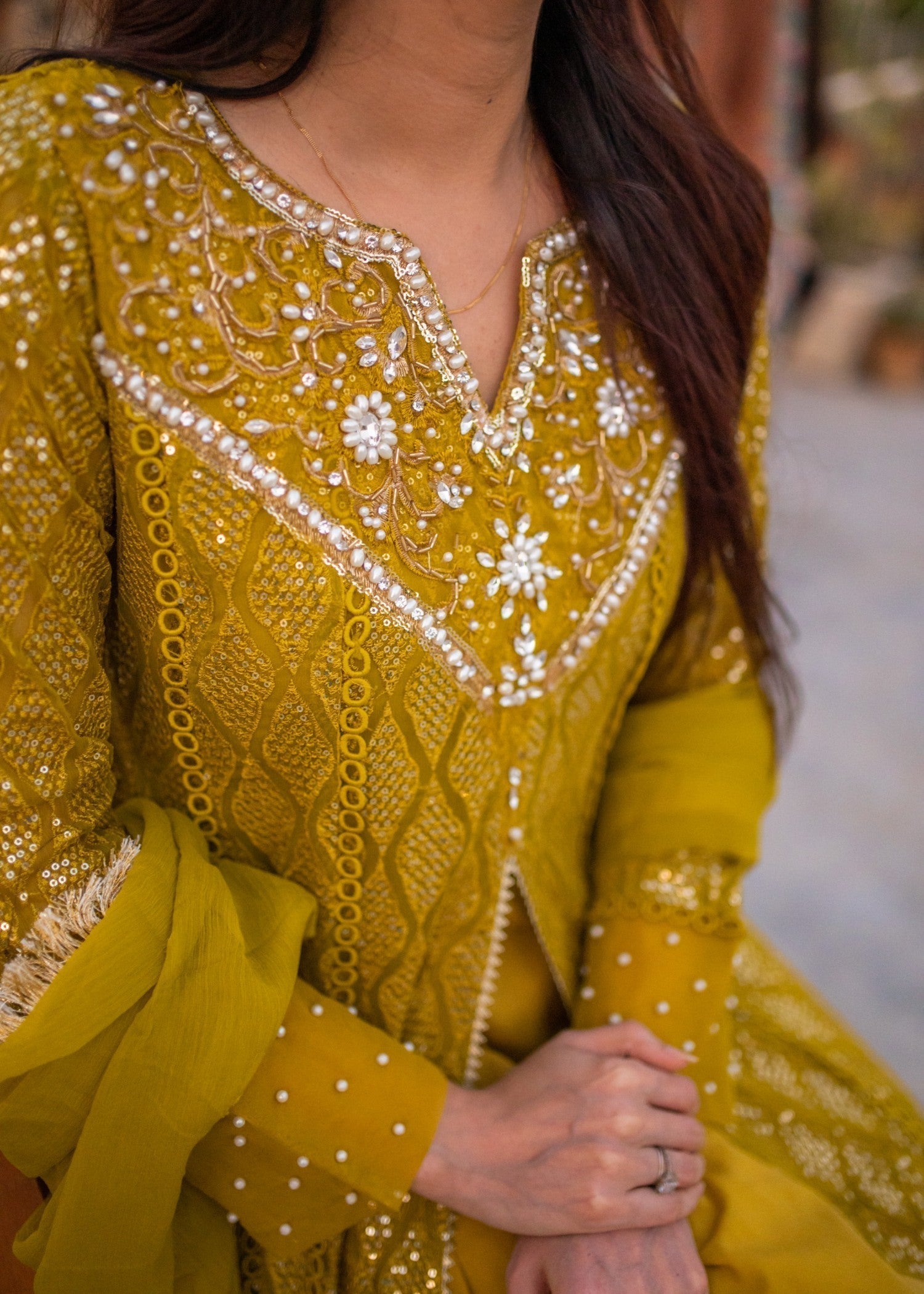 Mona Embroidery Floral Weaves olive Women 3pcs