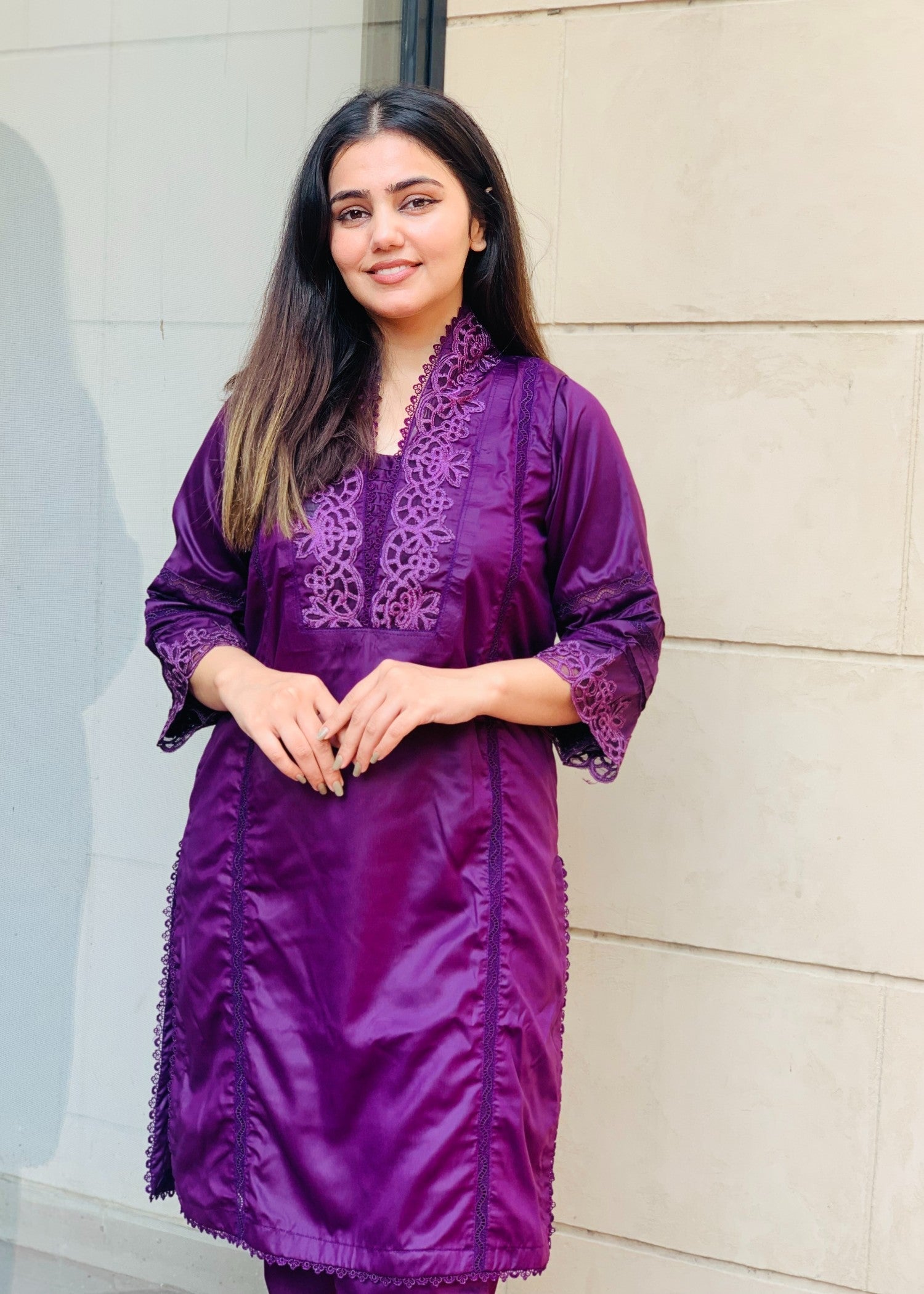 Pretbee Luxurious Deep Purple Silk Kurta with Intricate embellished Women 2pcs