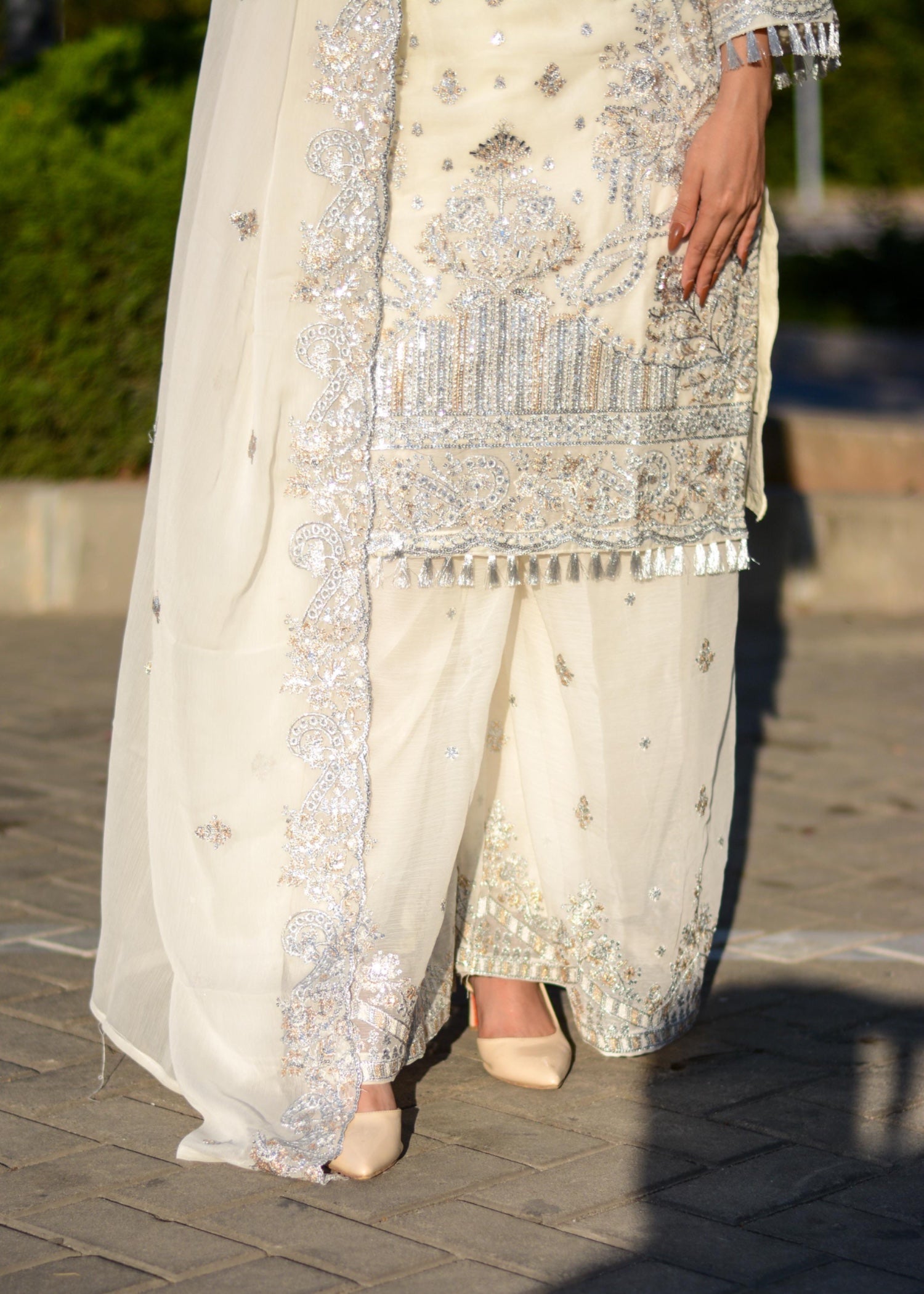 Inaaya Fashion Maahiya Cream White Women 3pcs