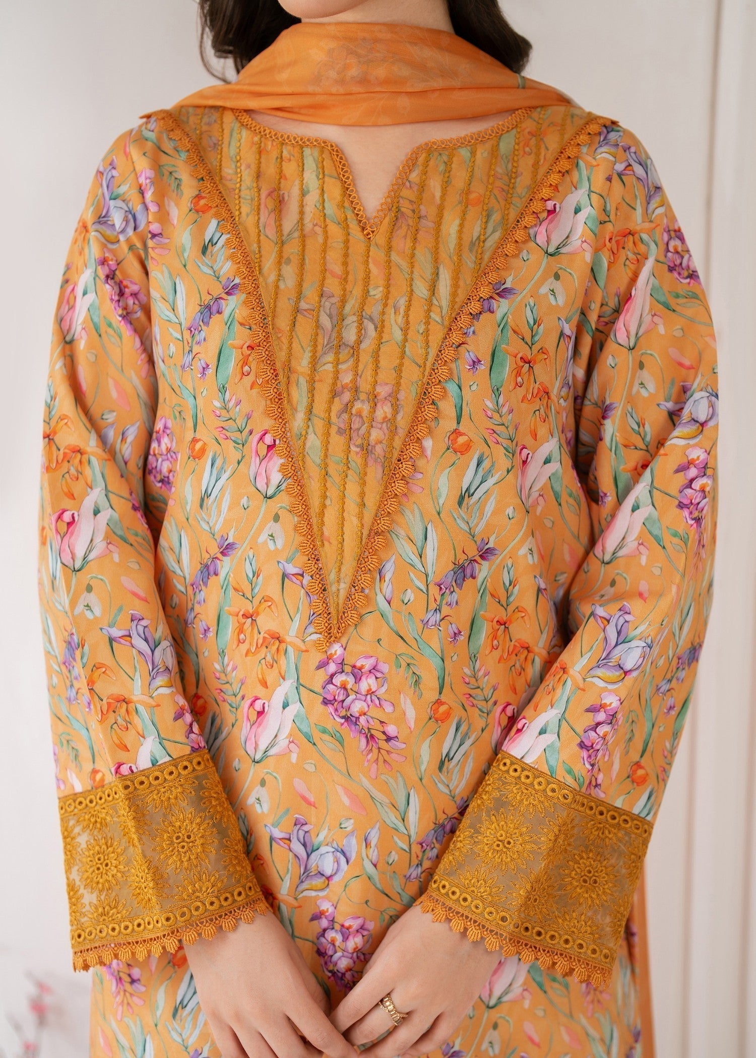 Kiara Blaze Women 3pcs