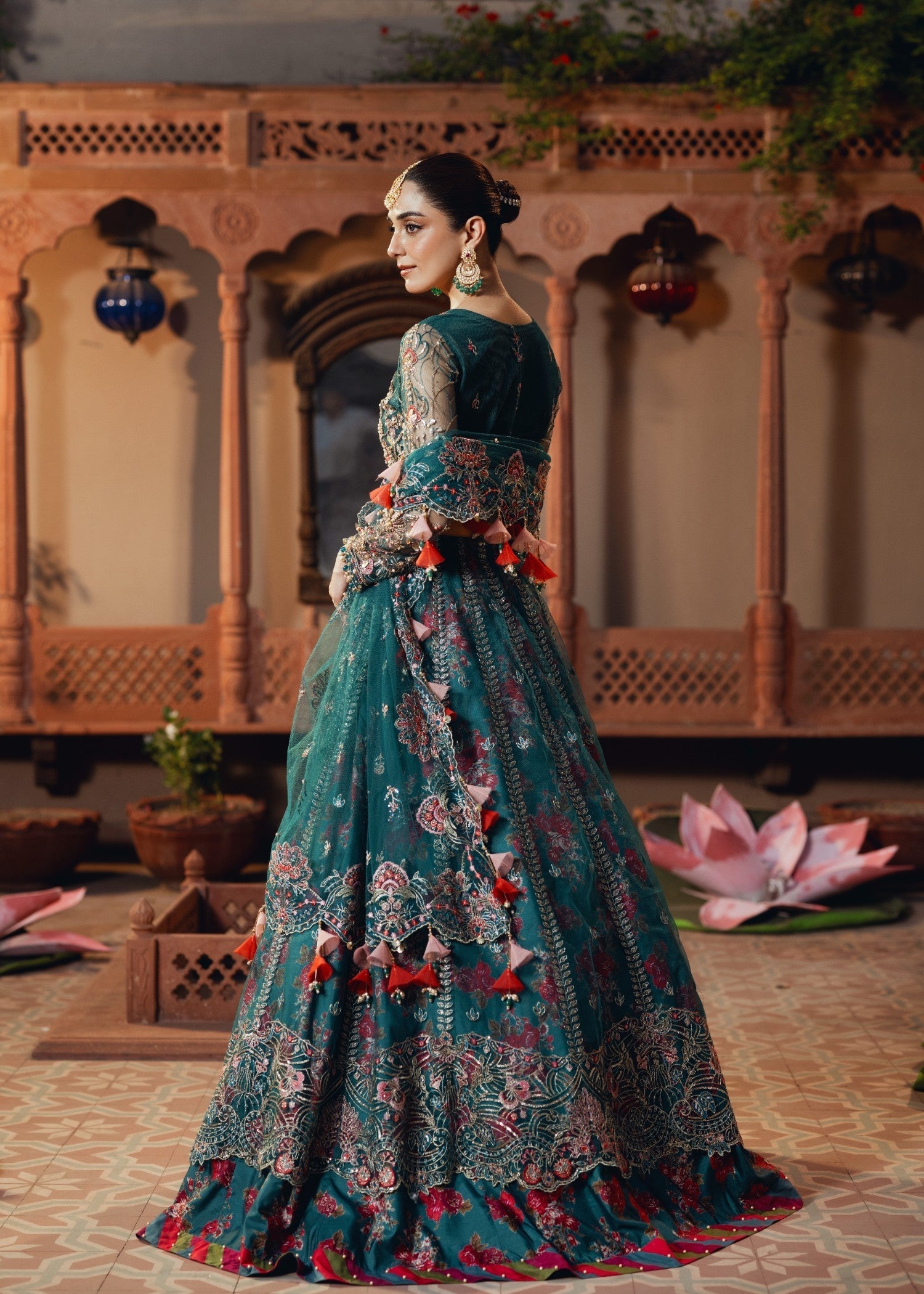 Aroosh Naulakha AR 139 RUNG Women 4pcs