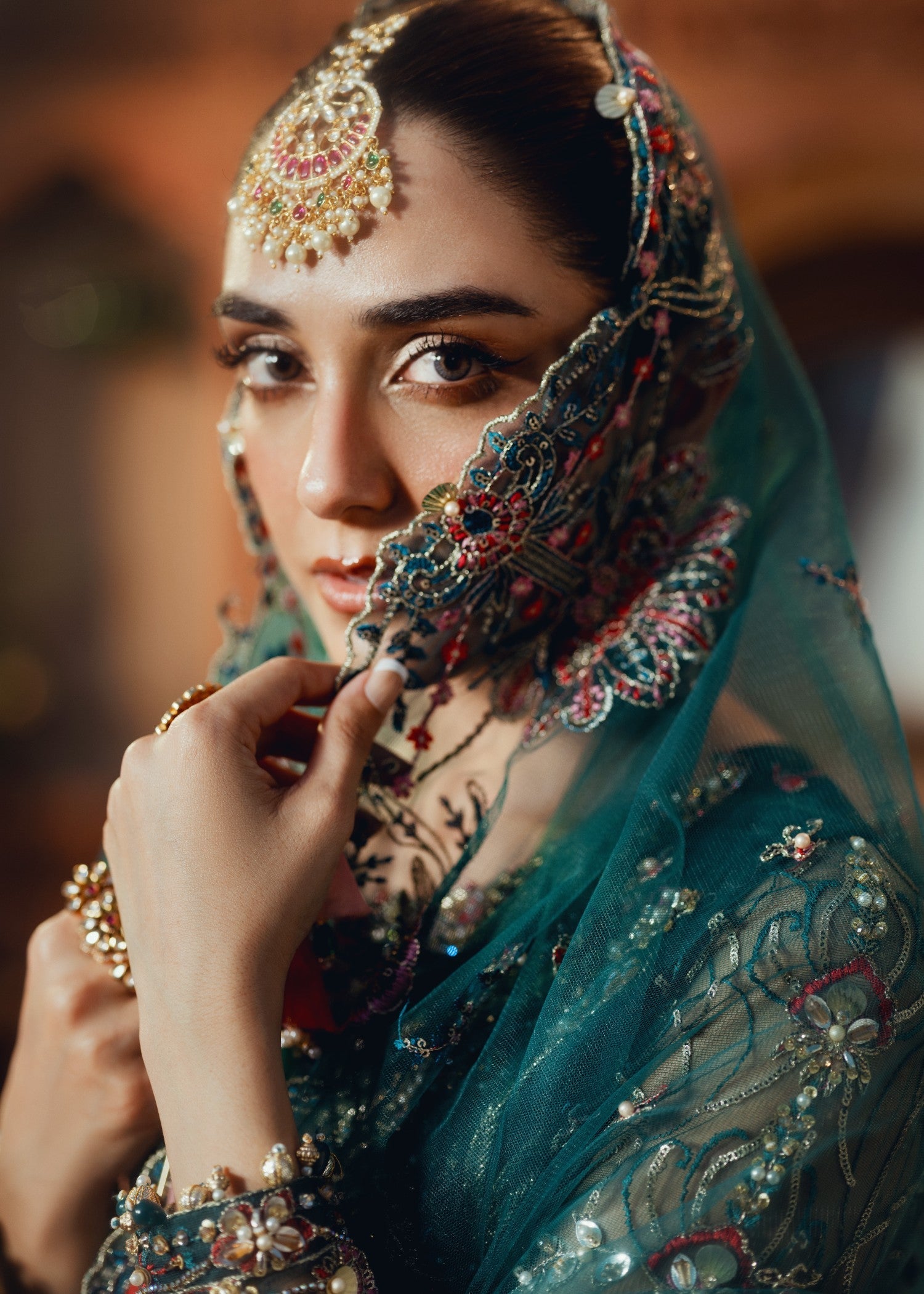 Aroosh Naulakha AR 139 RUNG Women 4pcs