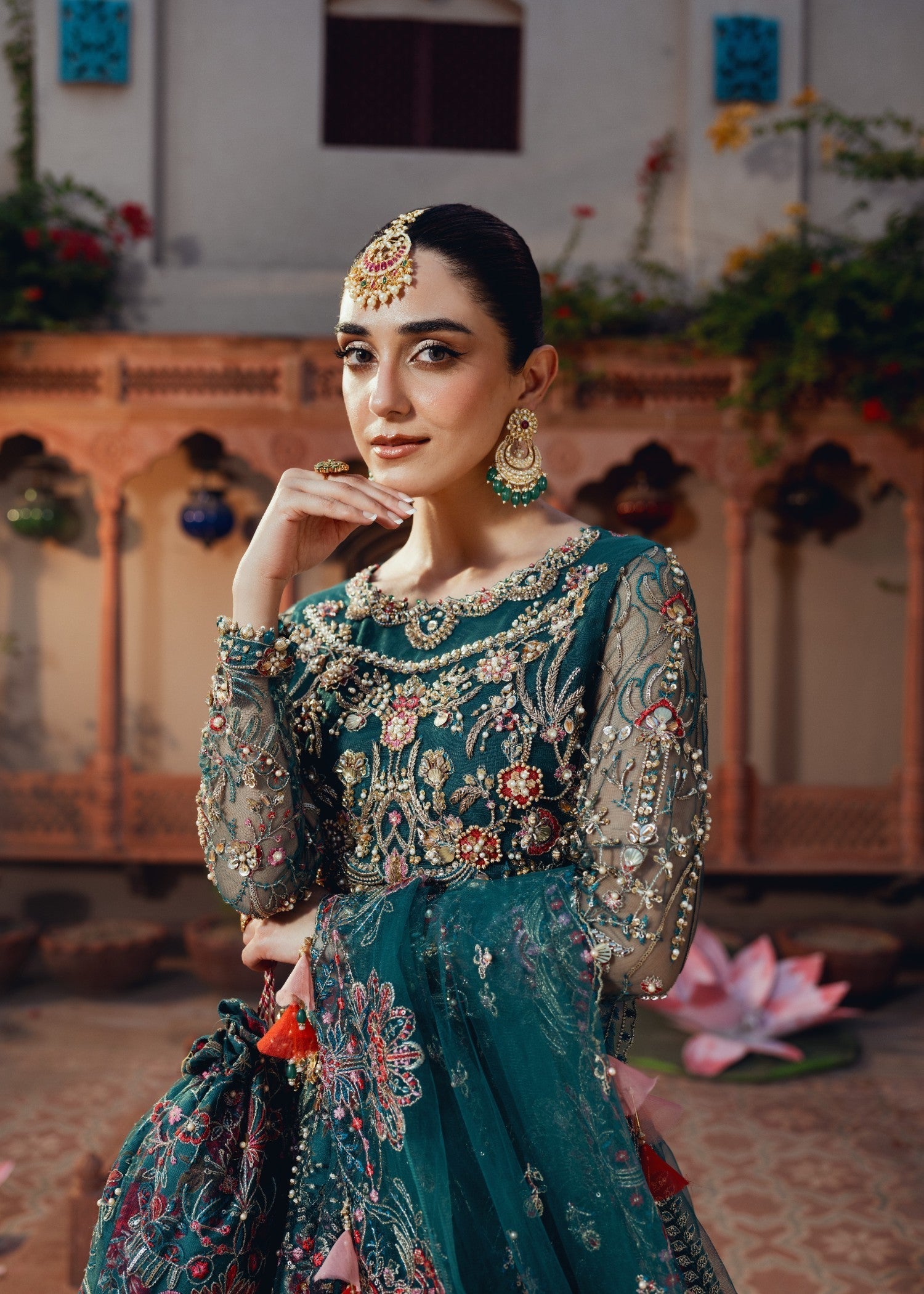 Aroosh Naulakha AR 139 RUNG Women 4pcs