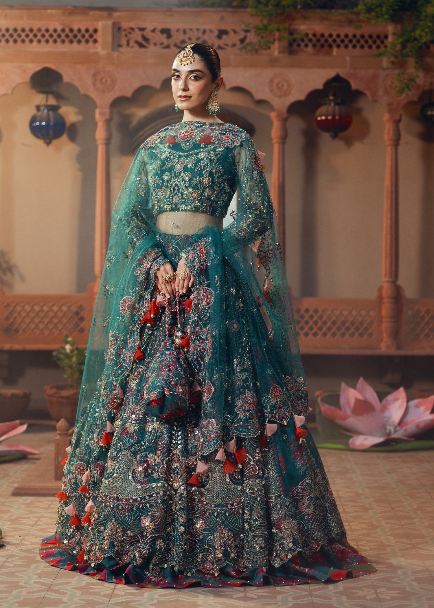 Aroosh Naulakha AR 139 RUNG Women 4pcs