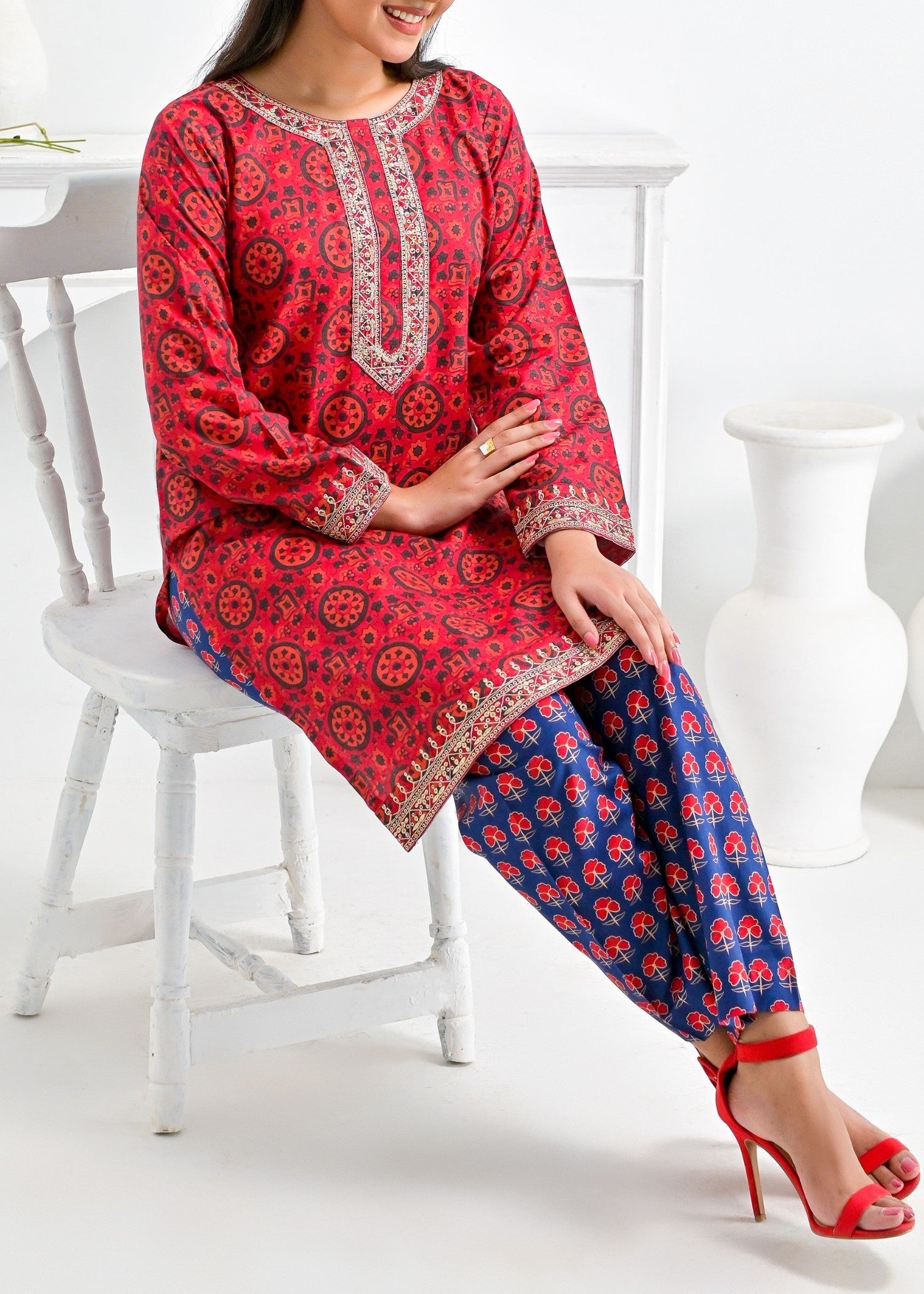 Pret Diaries Red Embroidered Women 2pcs