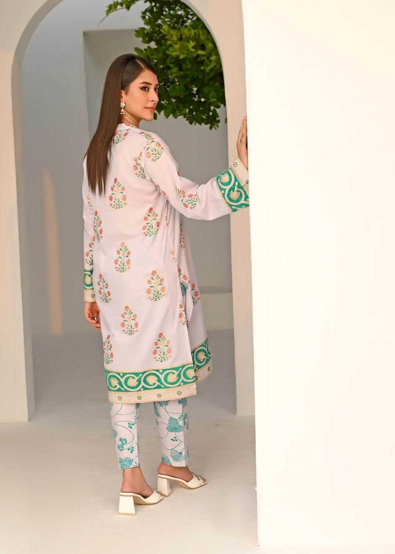 Yaaqot Official White Printed Lawn Stitched Women 2pcs