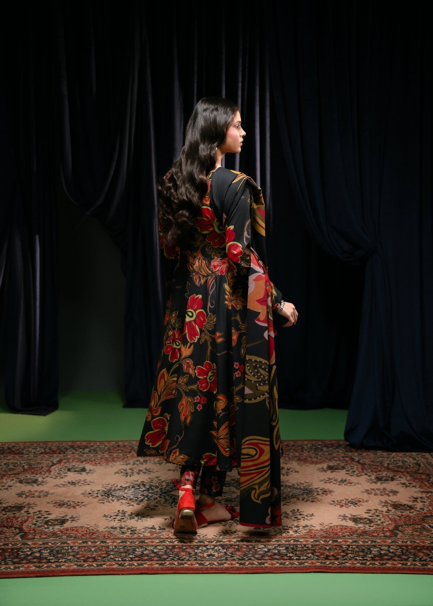 Feathers ANMOL Women 3pcs