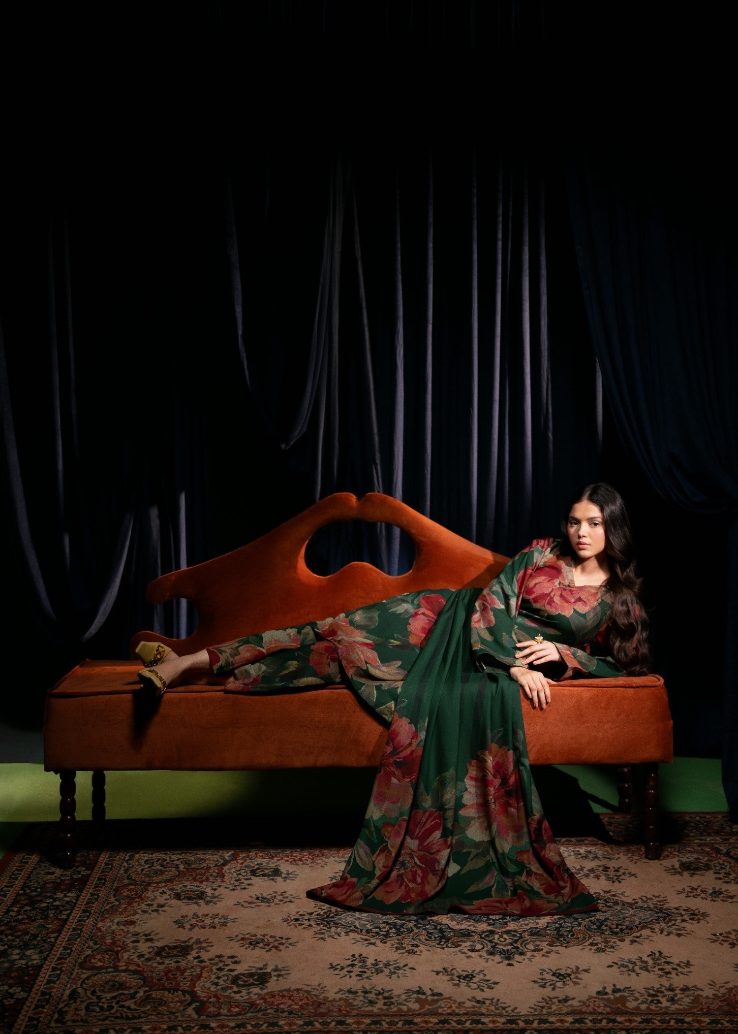 Feathers NAZNEEN Women 3pcs