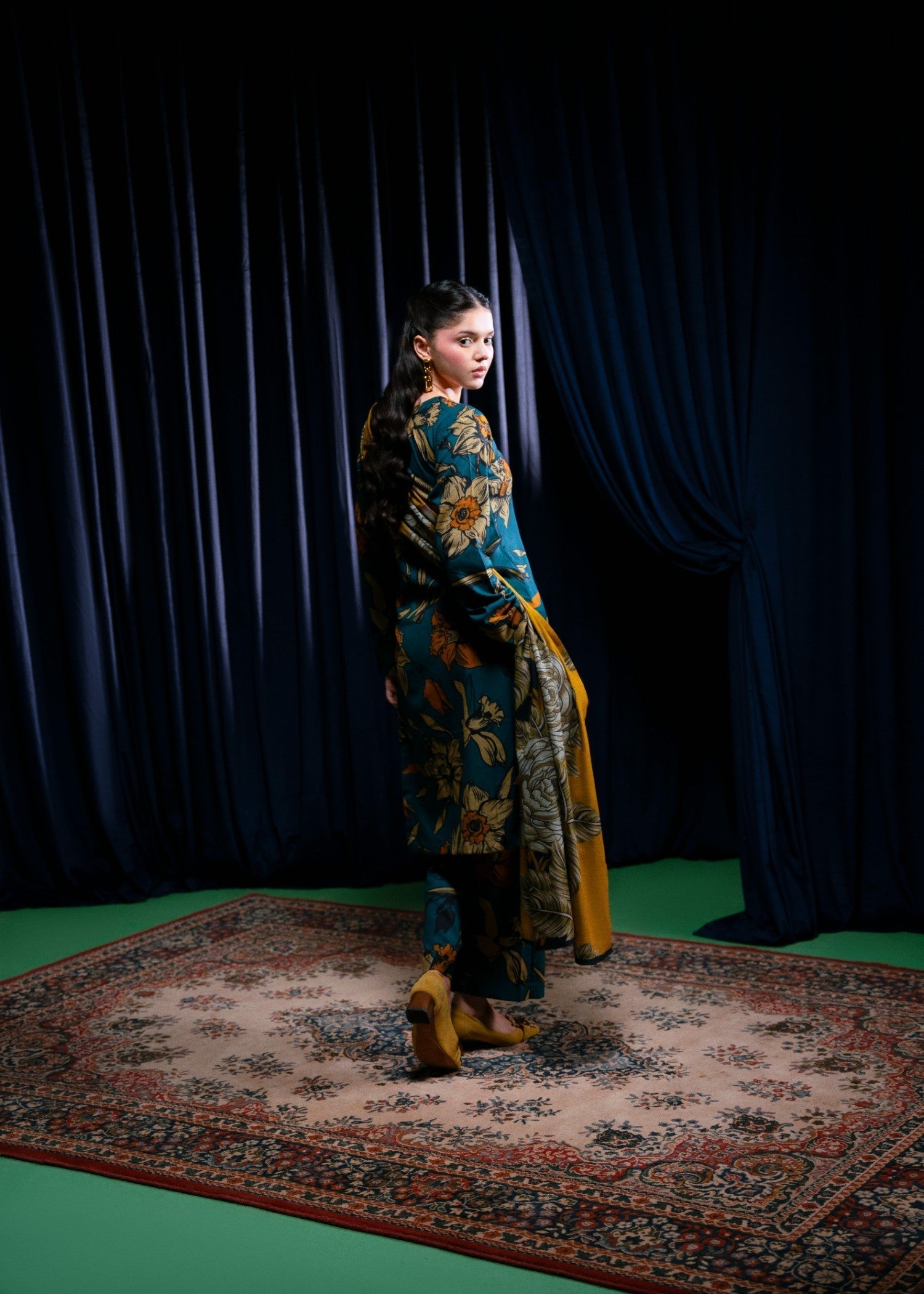 Feathers RUKHSAR Women 3pcs