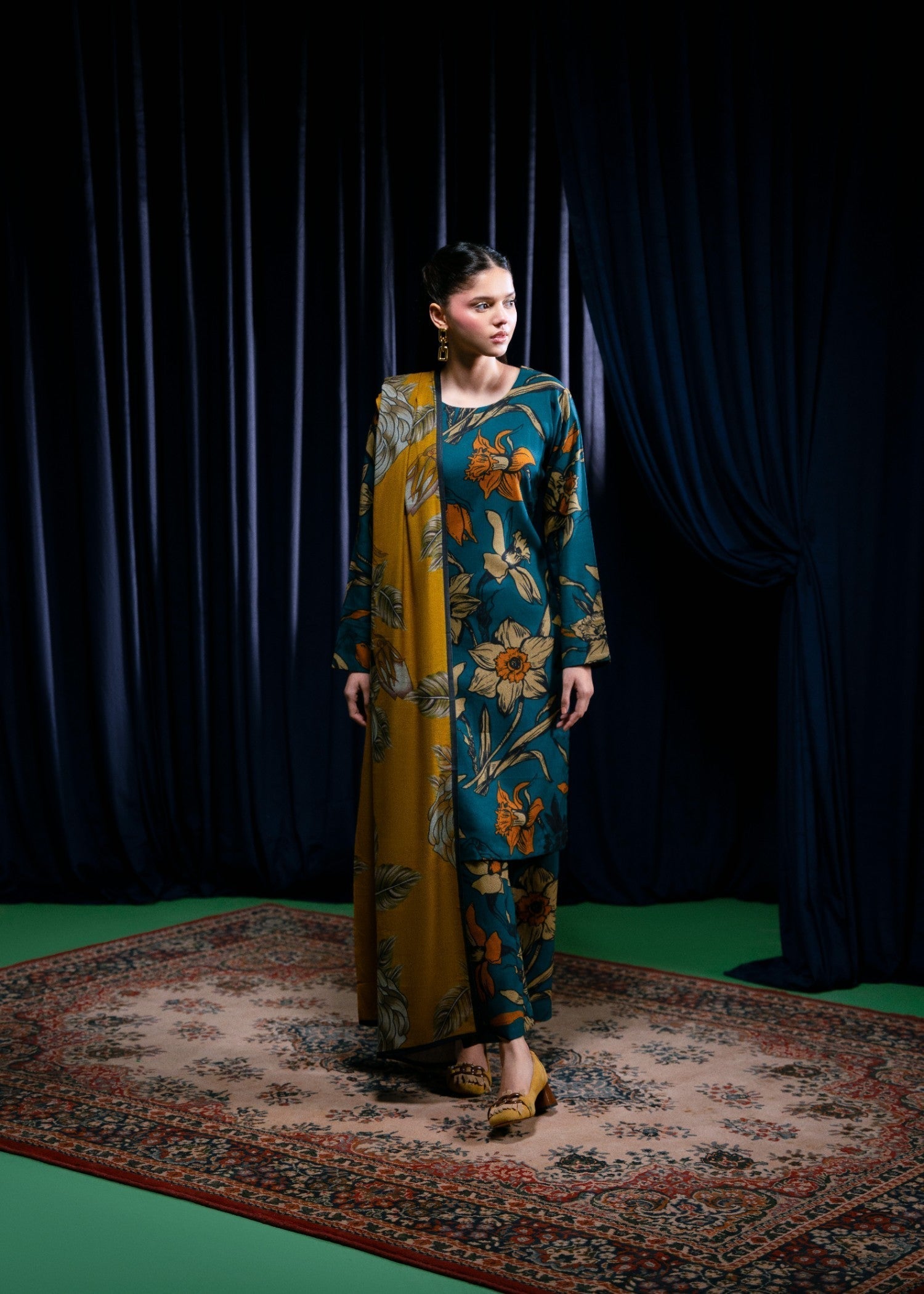 Feathers RUKHSAR Women 3pcs