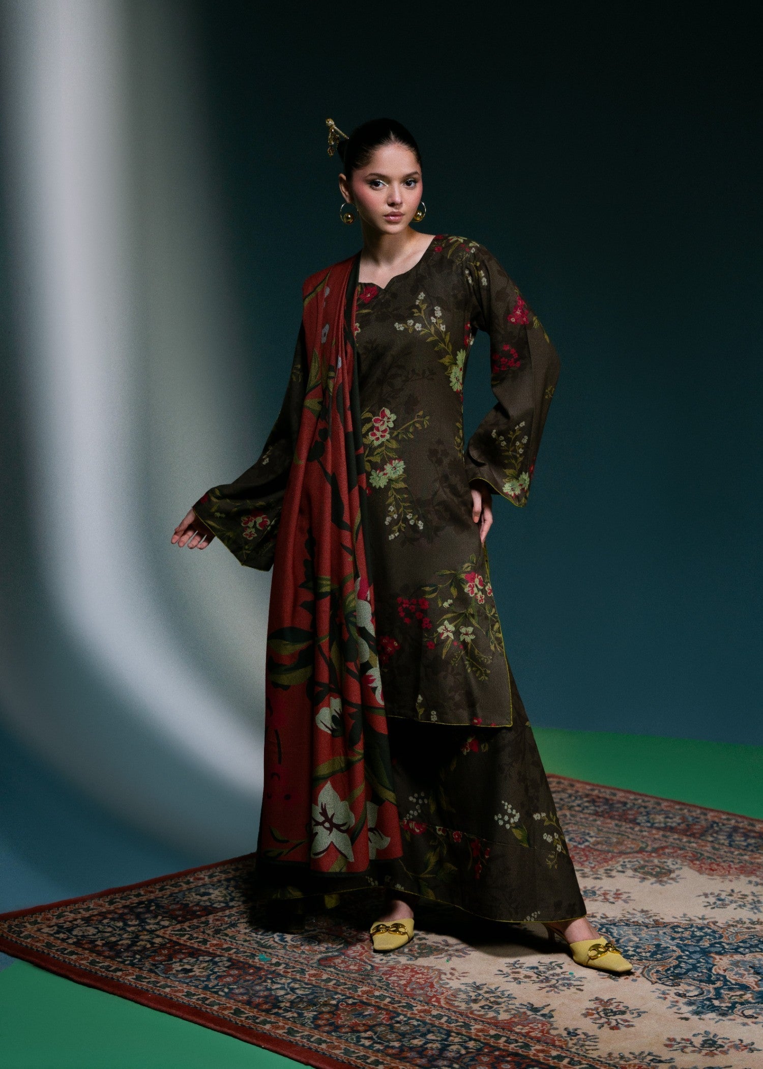 Feathers ZAREENA Women 3pcs