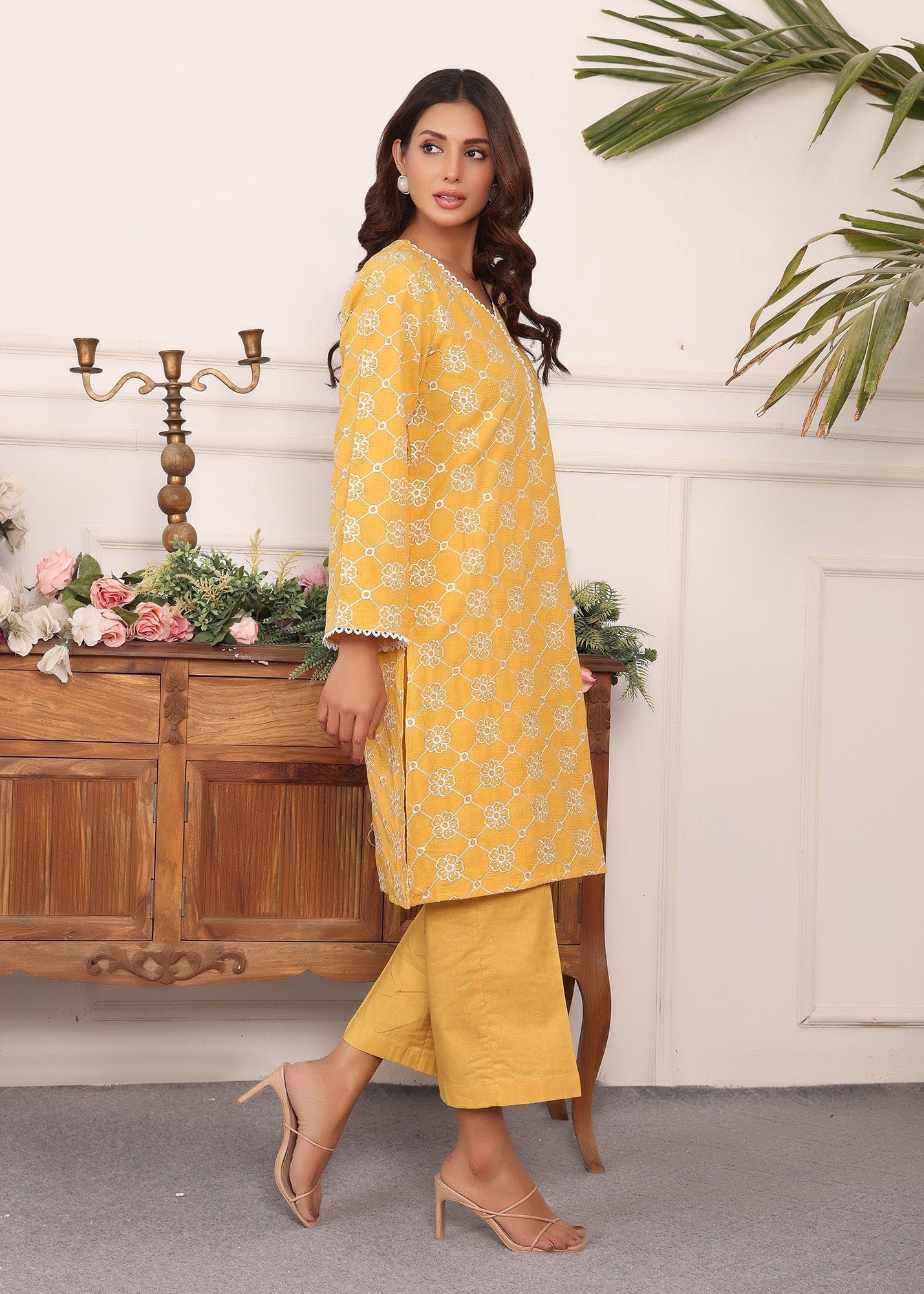 Rangeen Jasmine Embroidered Kurti Women 2pcs