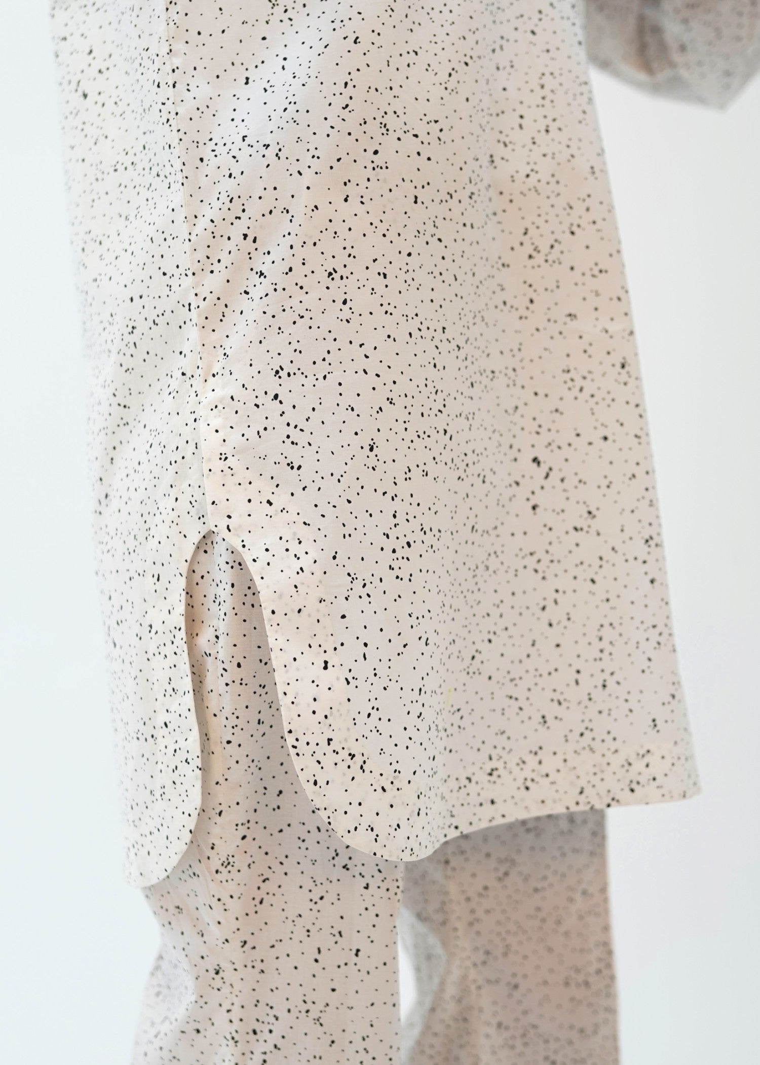 Shades By Abeeha Usman Monochrome Fusion – I Women 2pcs