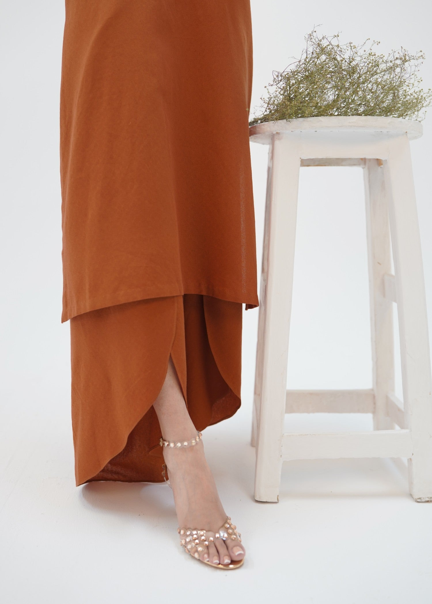 Shades By Abeeha Usman Rouille Women 2pcs