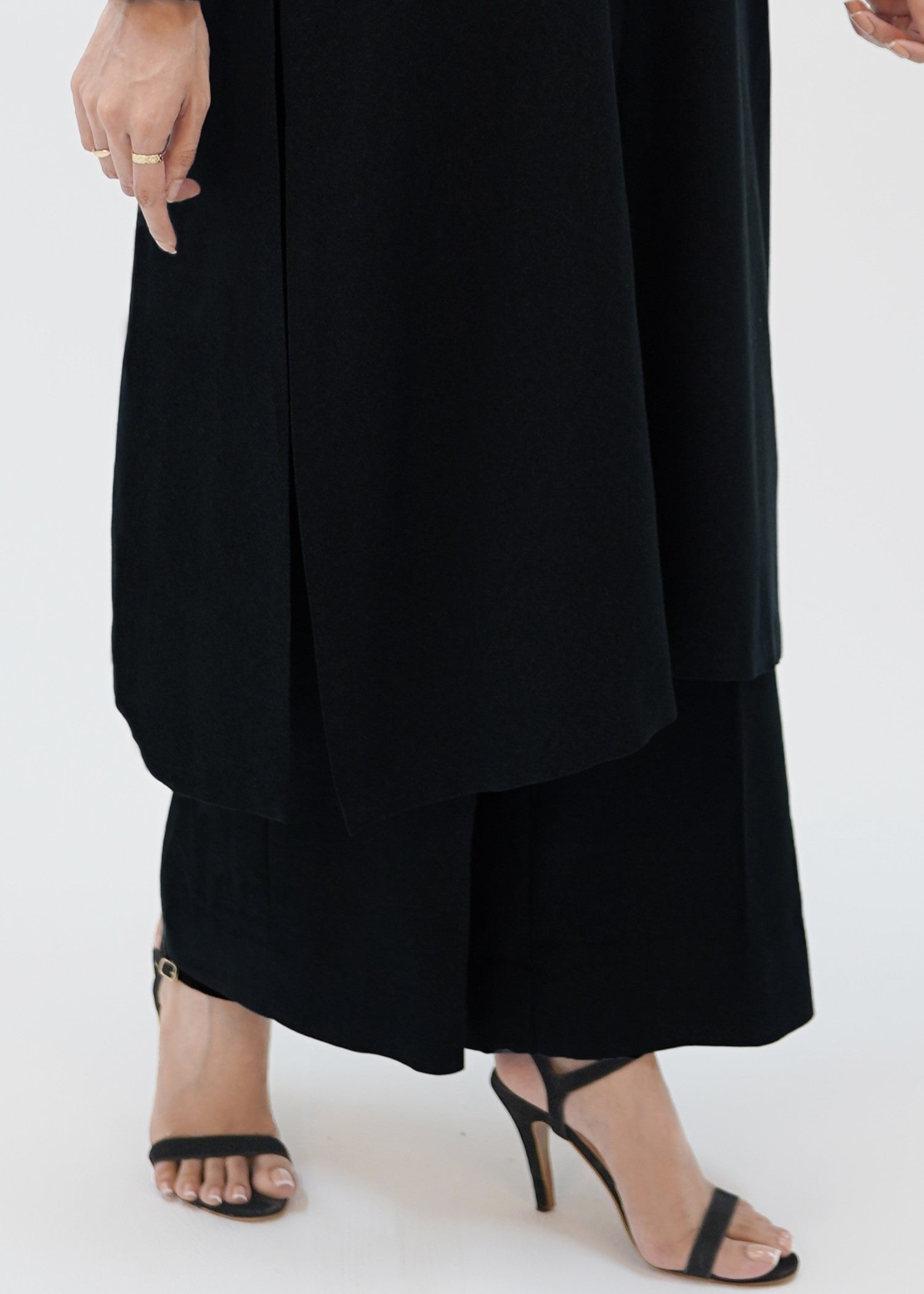 Shades By Abeeha Usman Noir Women 2pcs