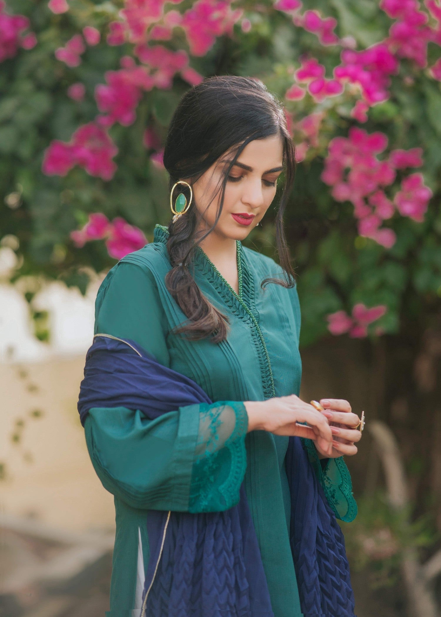 Nuqsh NRA 006 Emerald Green Kurta, Straight Pants & Navy Blue Silk Crush Dupatta Women 3pcs