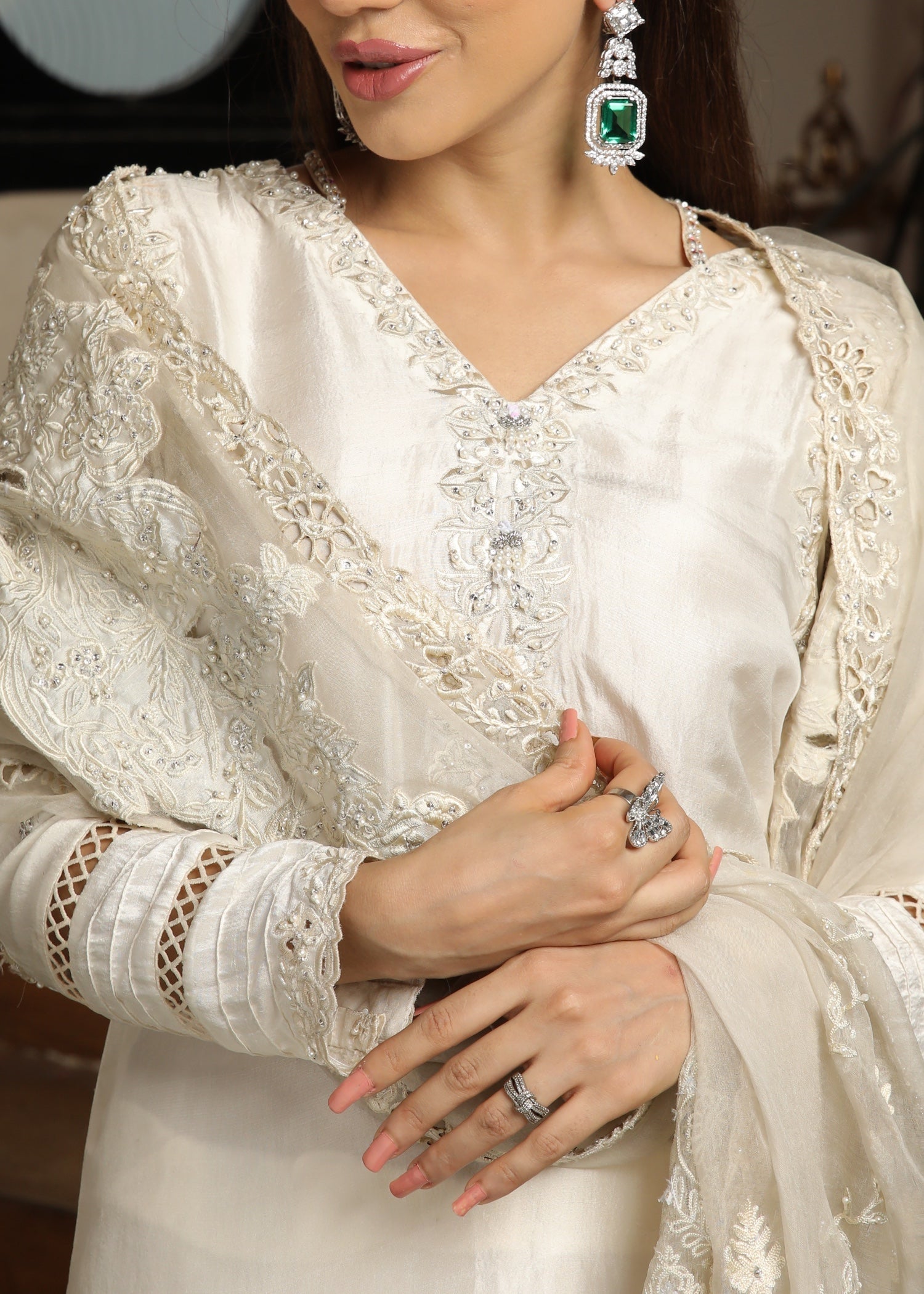 Muntaha By Shanzay Alizay White pearl Women 3pcs