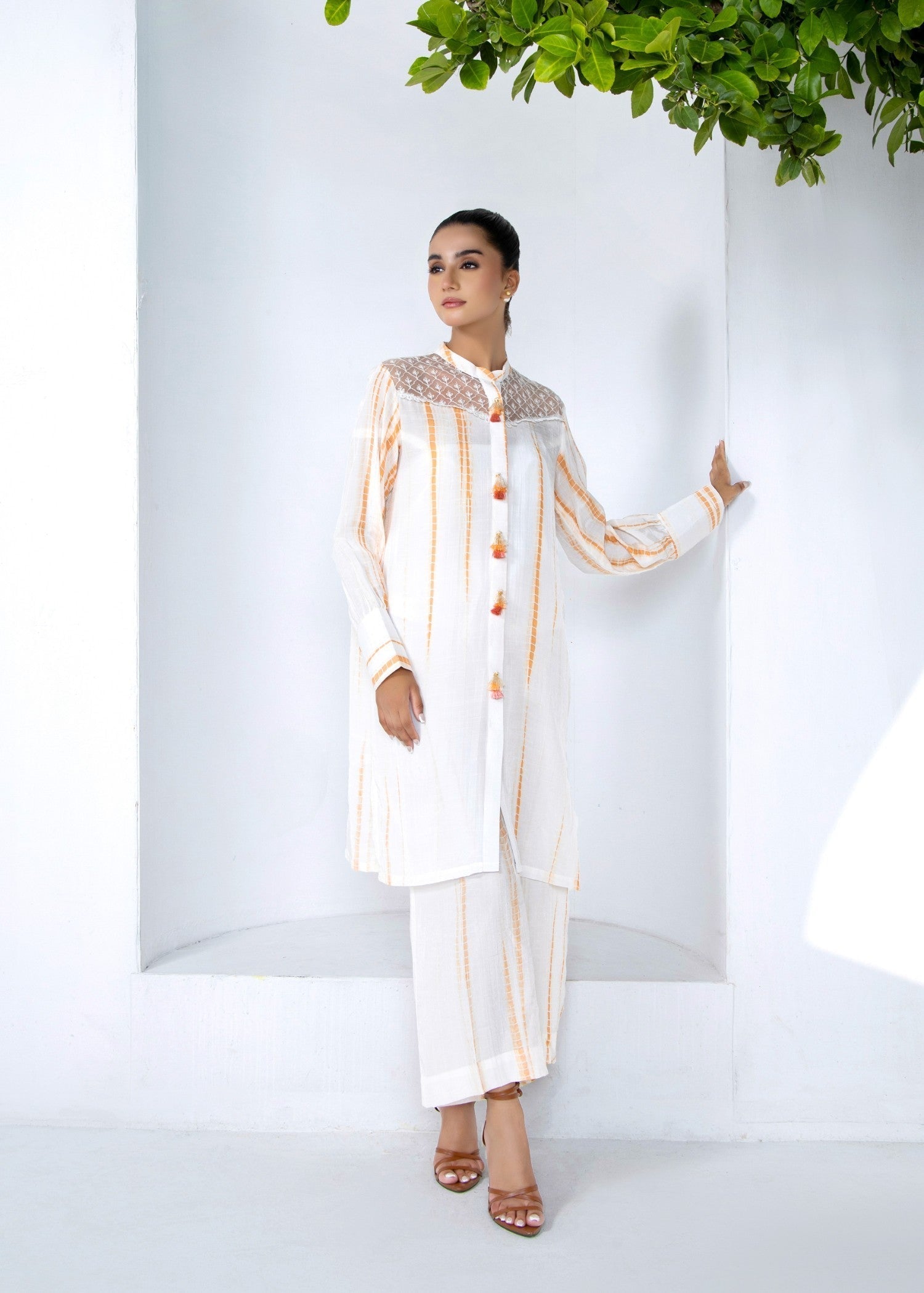 Laleen Nuvielle Women 2pcs