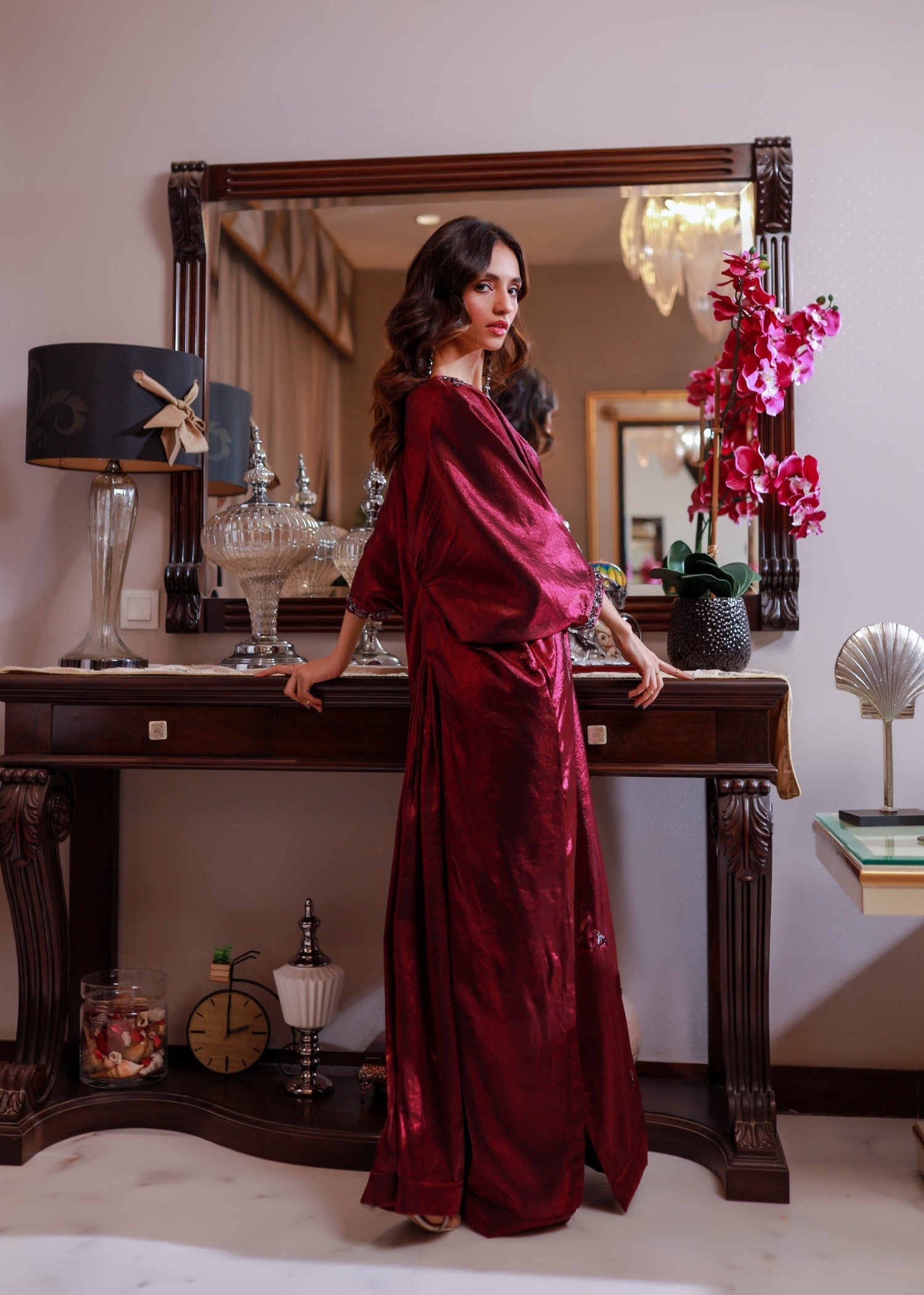 VELOUR Plum Hand Embroidered Kaftan Women 1pcs