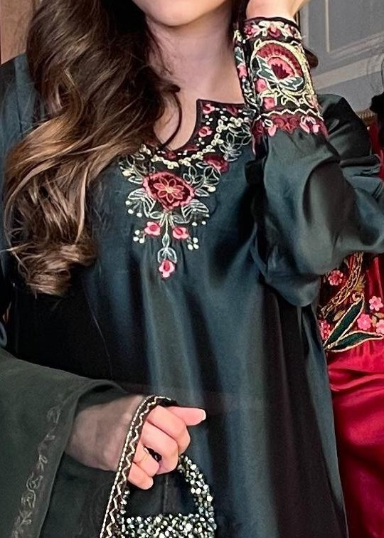 Muntaha By Shanzay Heer Women 3pcs