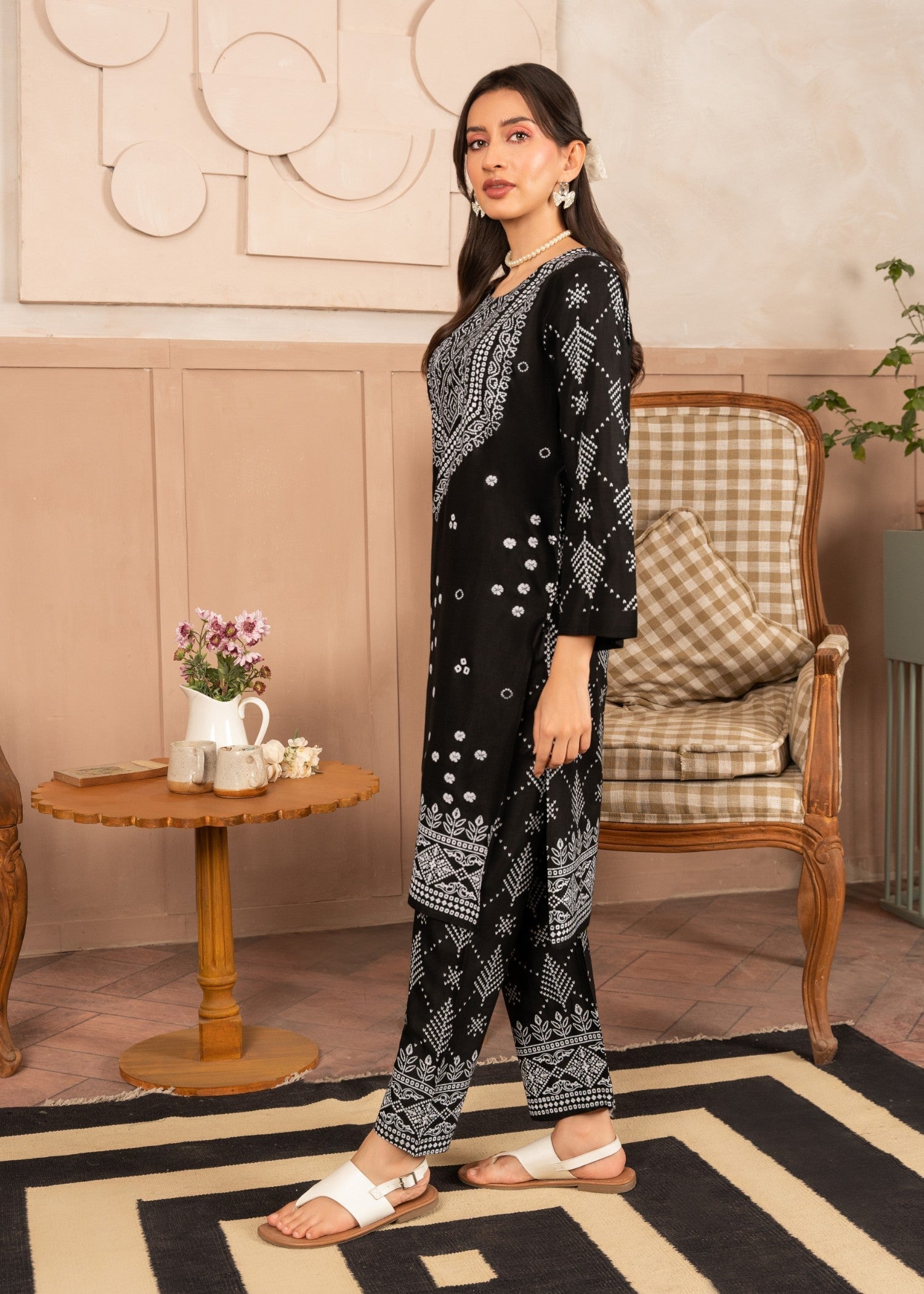 Chaudhary Arts N Chunri Printed black Women 2pcs