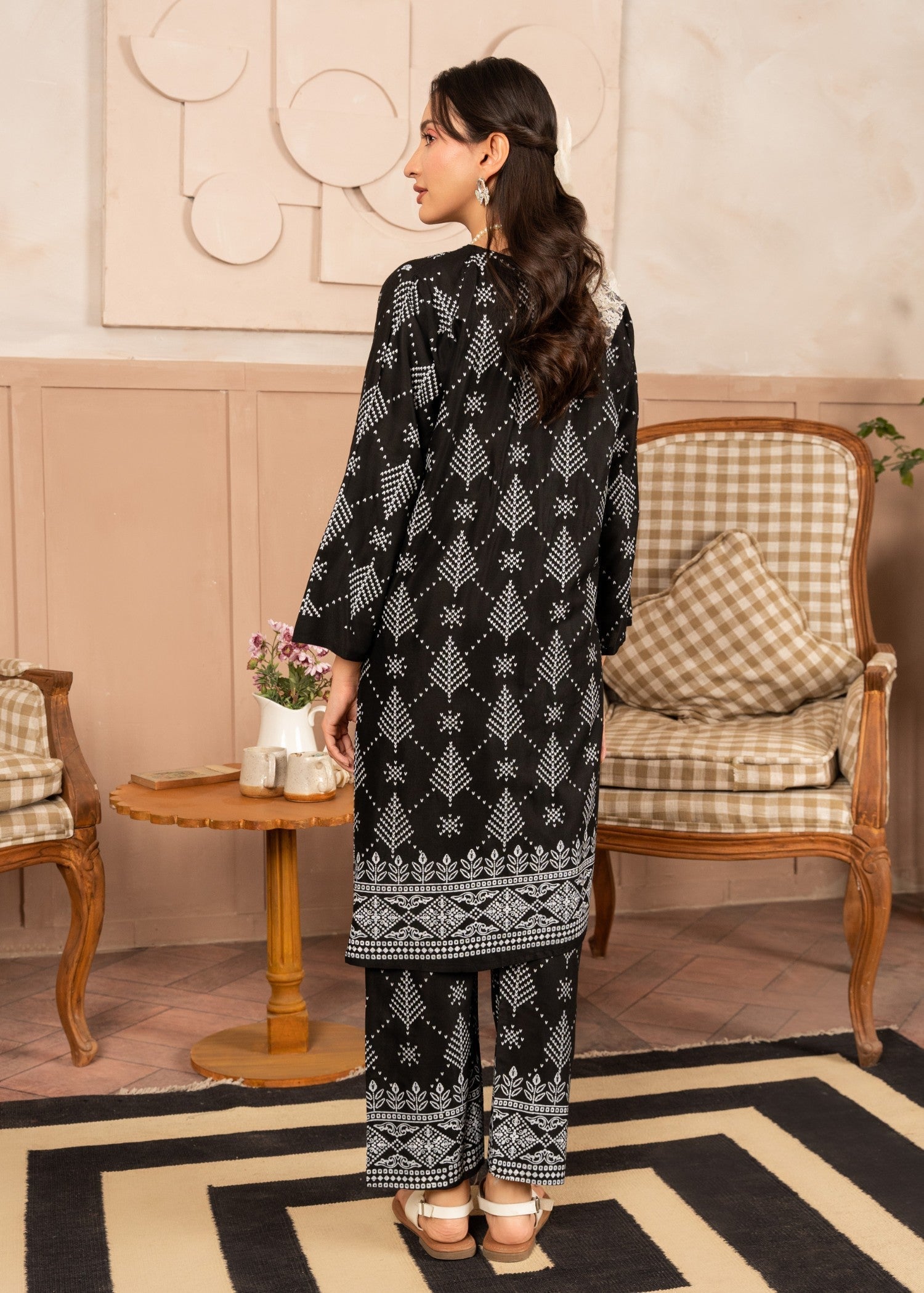 Chaudhary Arts N Chunri Printed black Women 2pcs