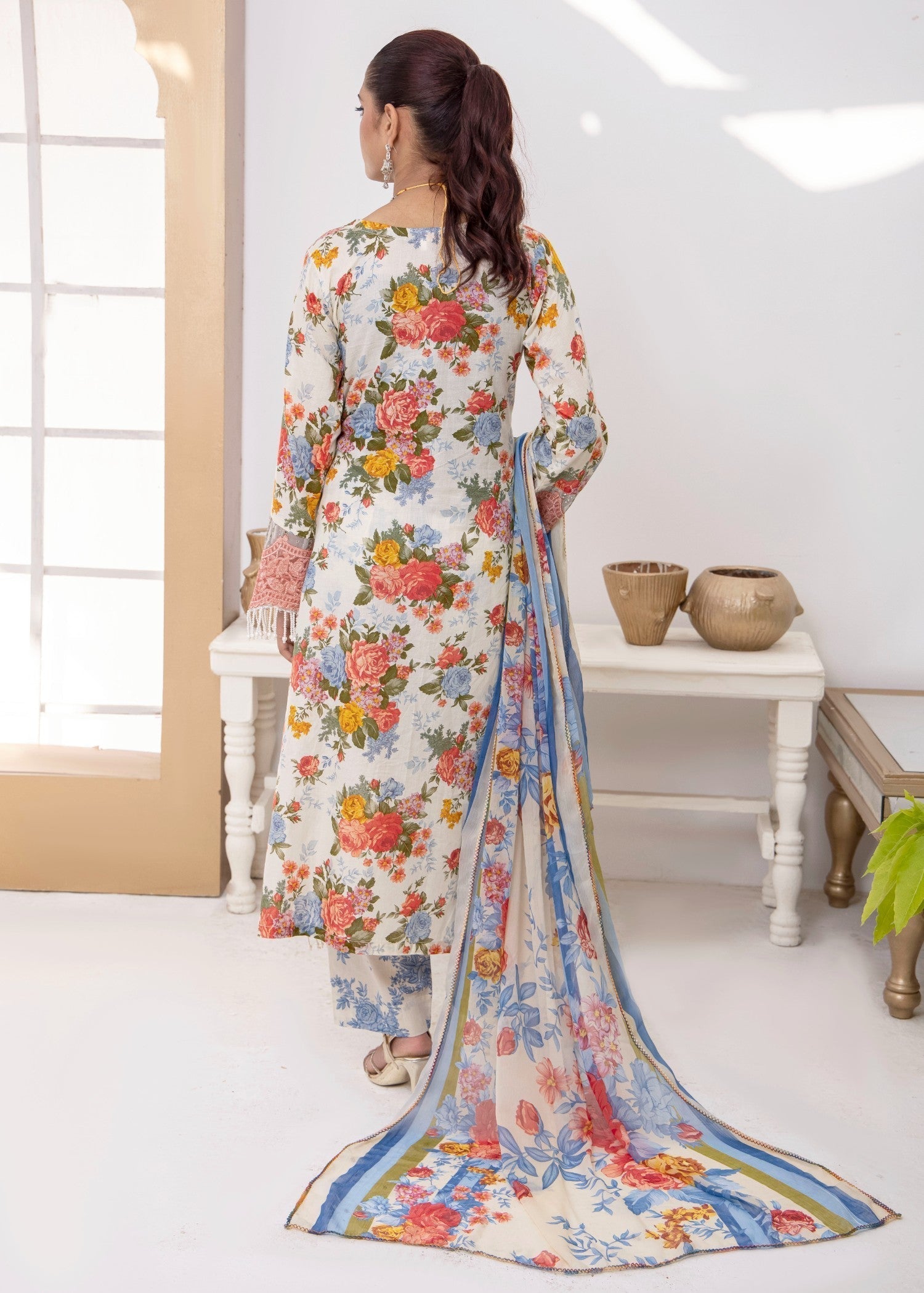Polawn PD 24 605 A NAINA PRET LAWN COLLECTION Women 3pcs