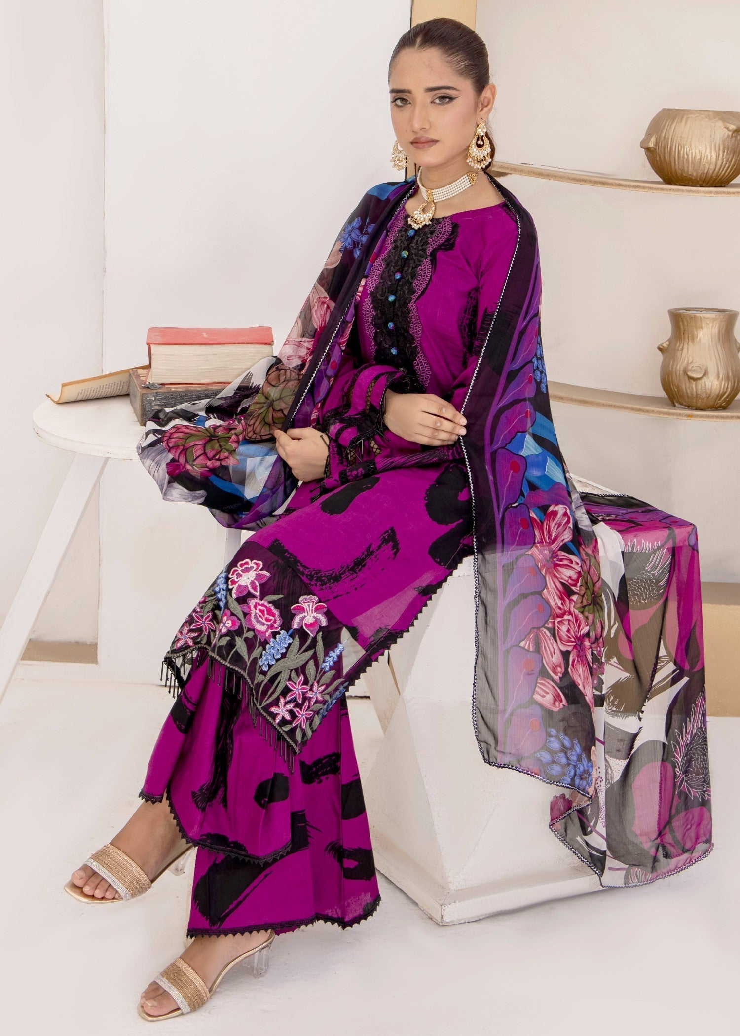Polawn PD 24 604 B NAINA PRET LAWN COLLECTION Women 3pcs