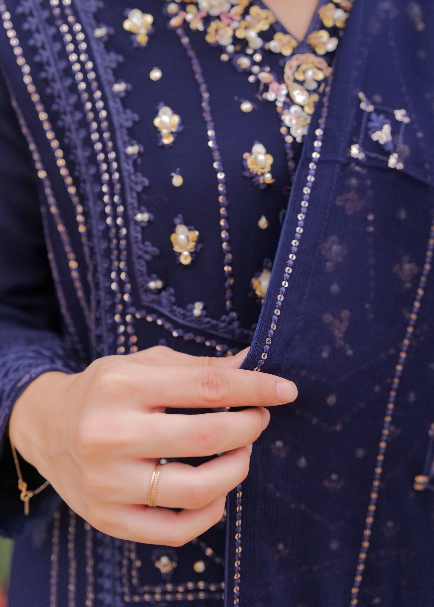 Rangeen Jahanara Embroidered Chiffon Suit Women 3pcs