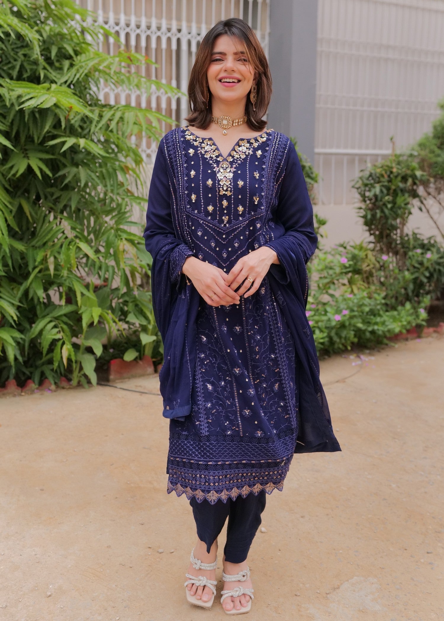 Rangeen Jahanara Embroidered Chiffon Suit Women 3pcs