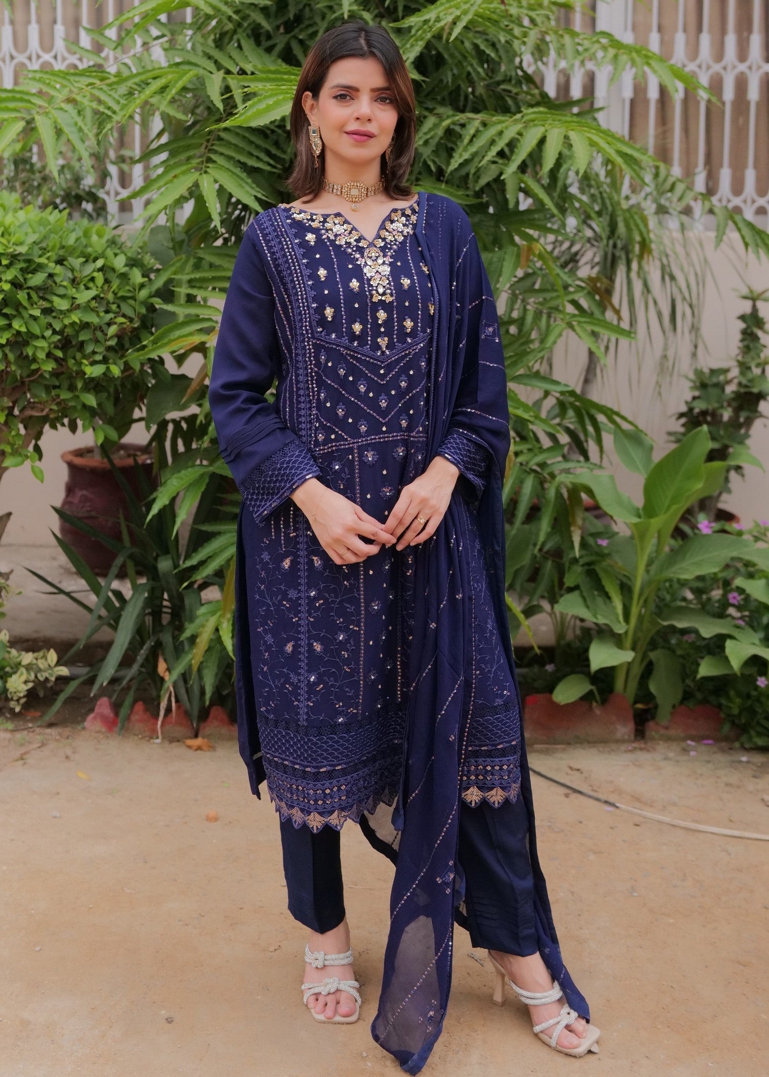 Rangeen Jahanara Embroidered Chiffon Suit Women 3pcs
