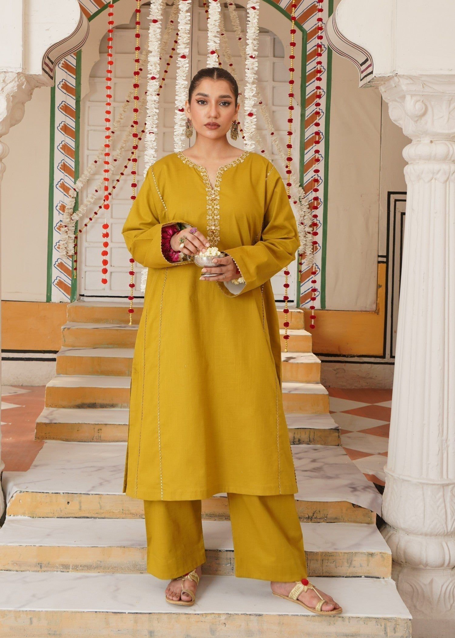 Chandan Nagri MEHANDI Women 2pcs