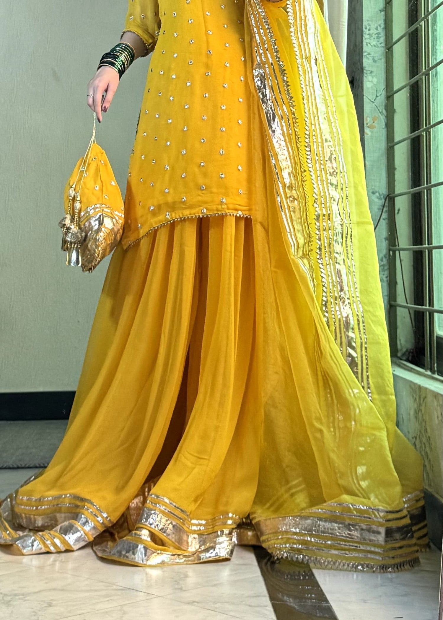 Fashion Trends 4 U Ishqiya Yellow Women 4pcs