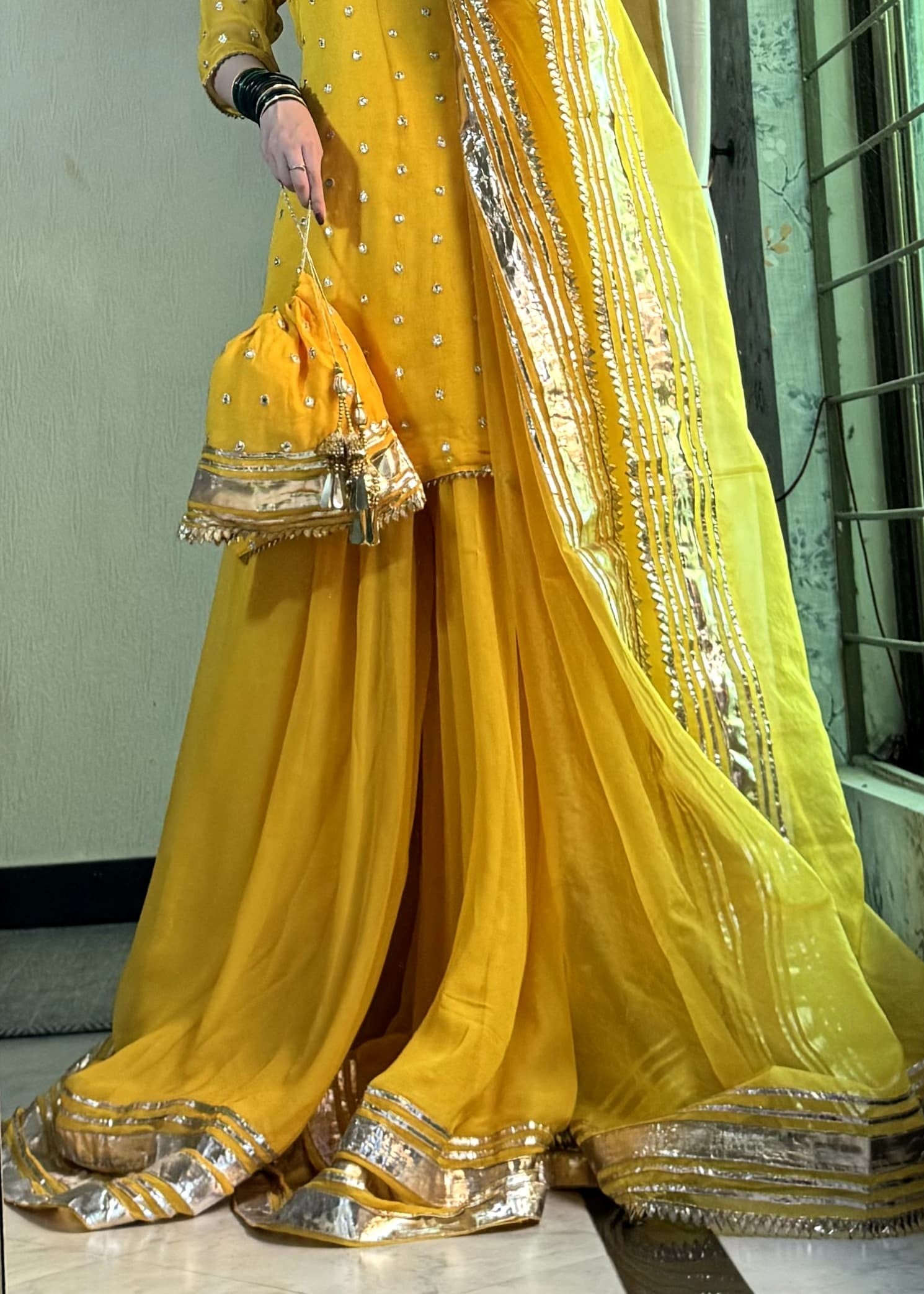 Fashion Trends 4 U Ishqiya Yellow Women 4pcs