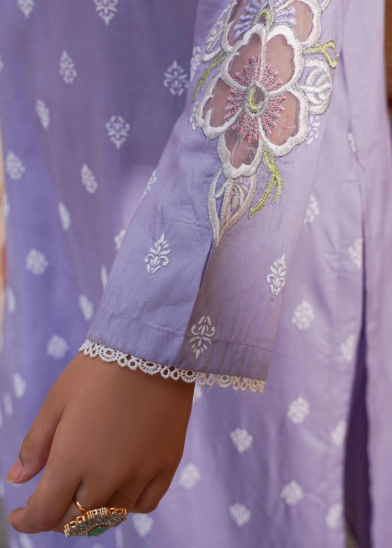 Madame Embroidered Linen Suit 7037 Women 3pcs