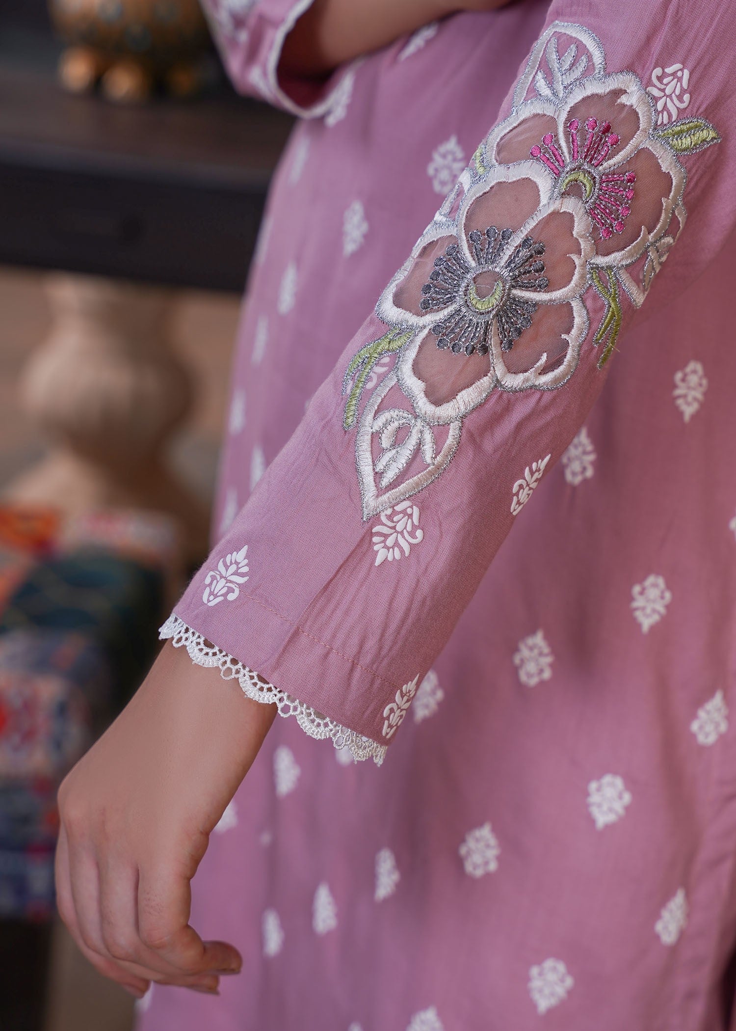 Madame Embroidered Linen Suit 7033 Women 3pcs