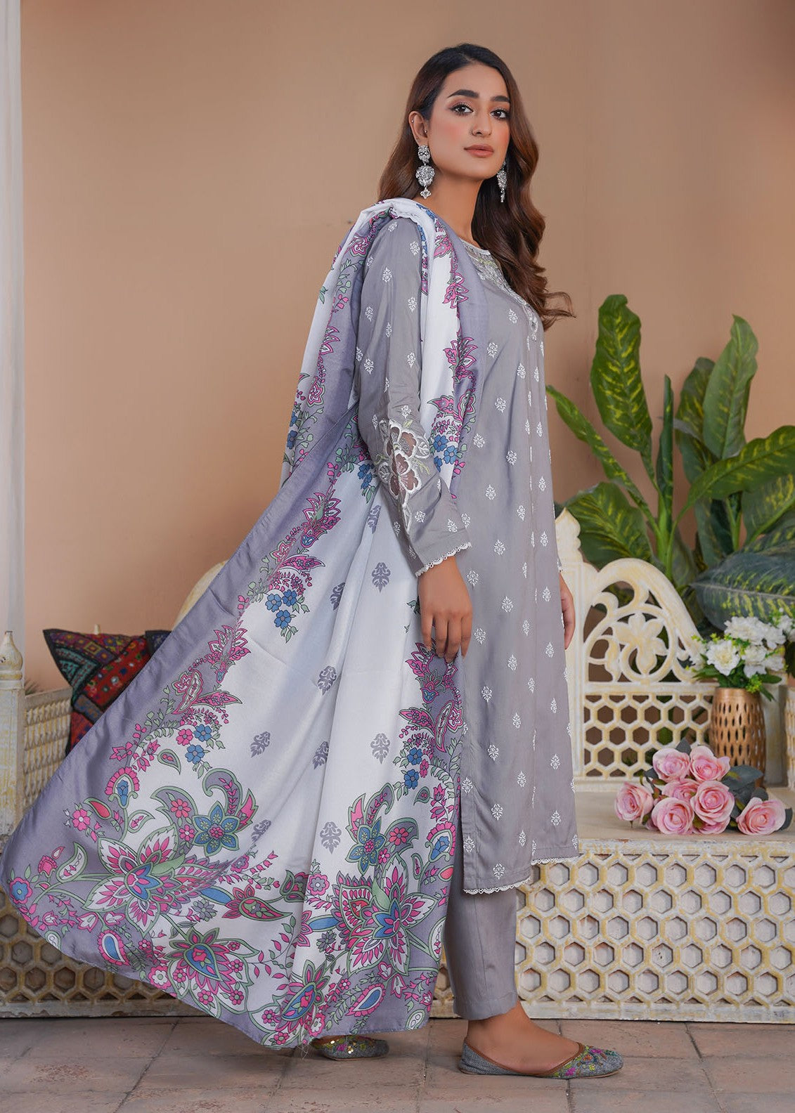 Madame Embroidered Linen Suit 7035 Women 3pcs