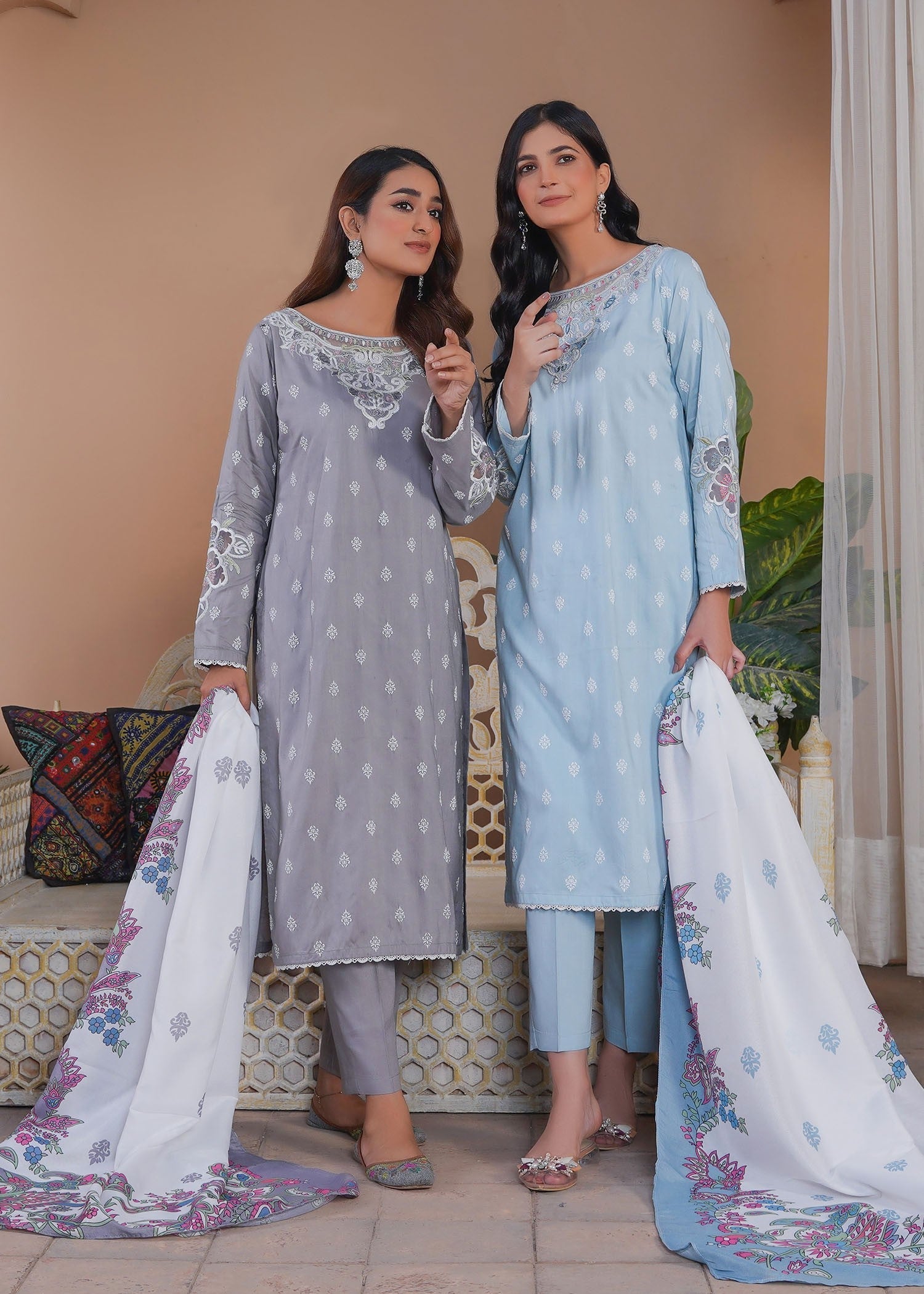 Madame Embroidered Linen Suit 7035 Women 3pcs