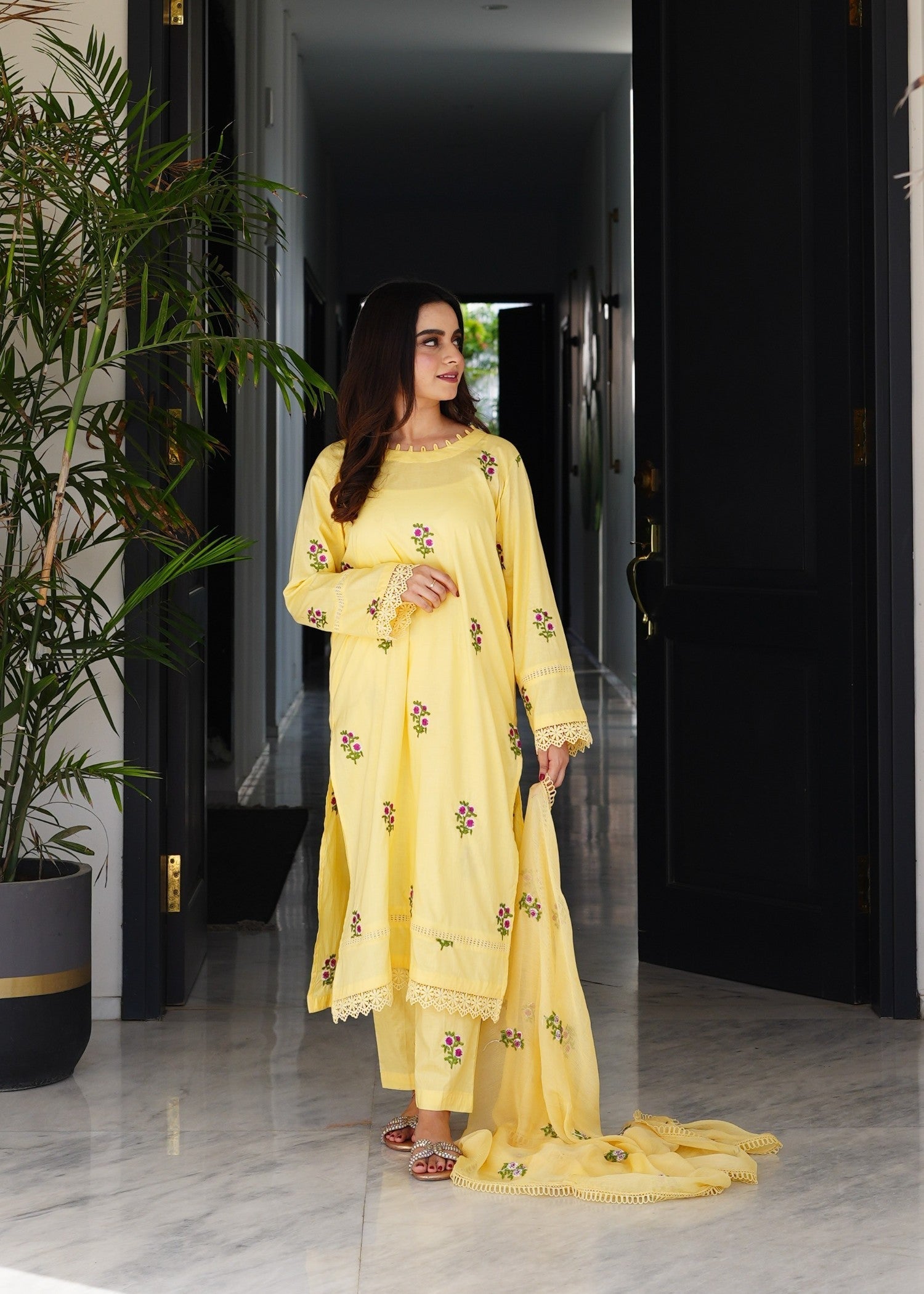 Present Clothing Embroidered Yellow Women 3pcs