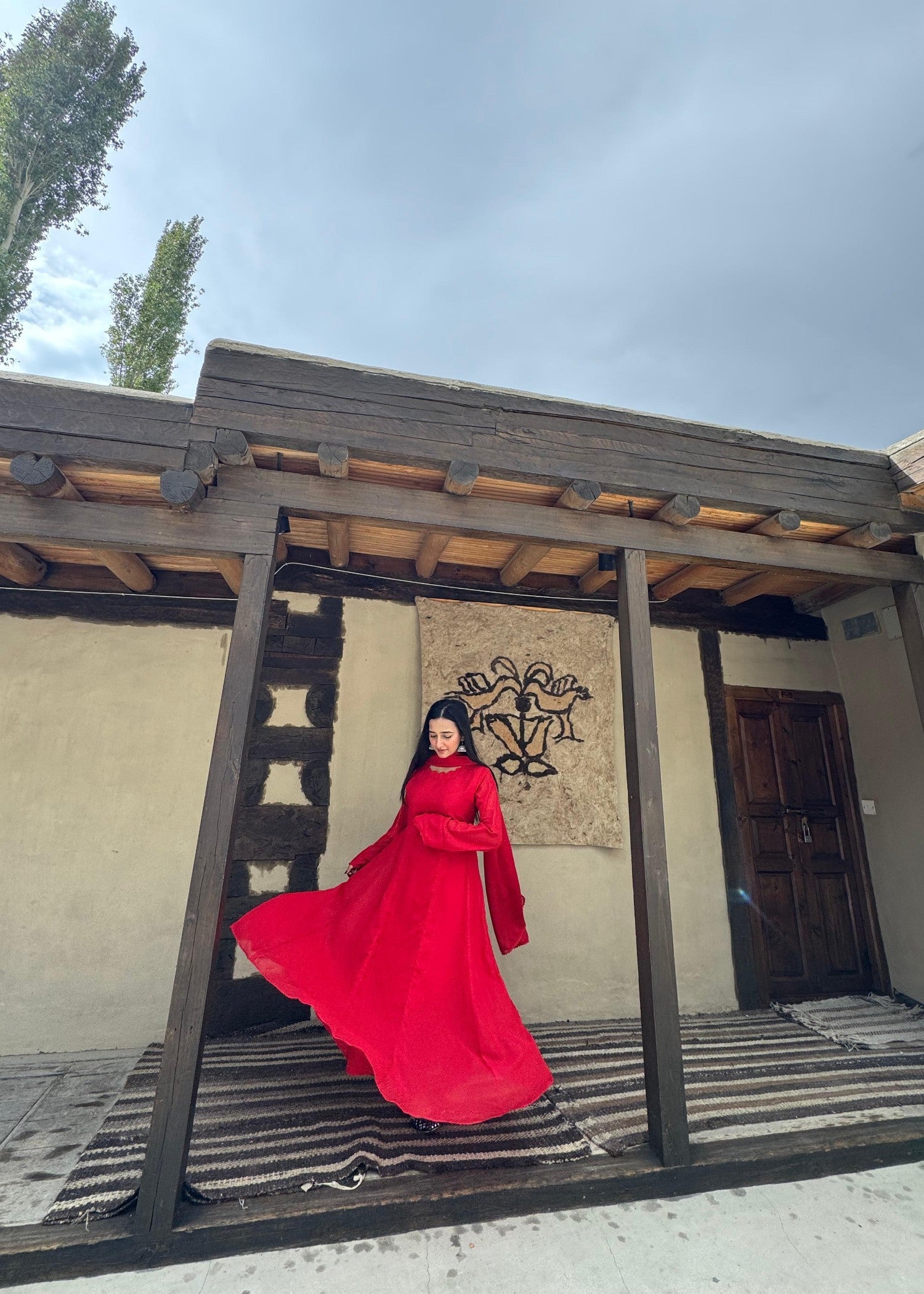 Nazmina Scarlet Women 2pcs