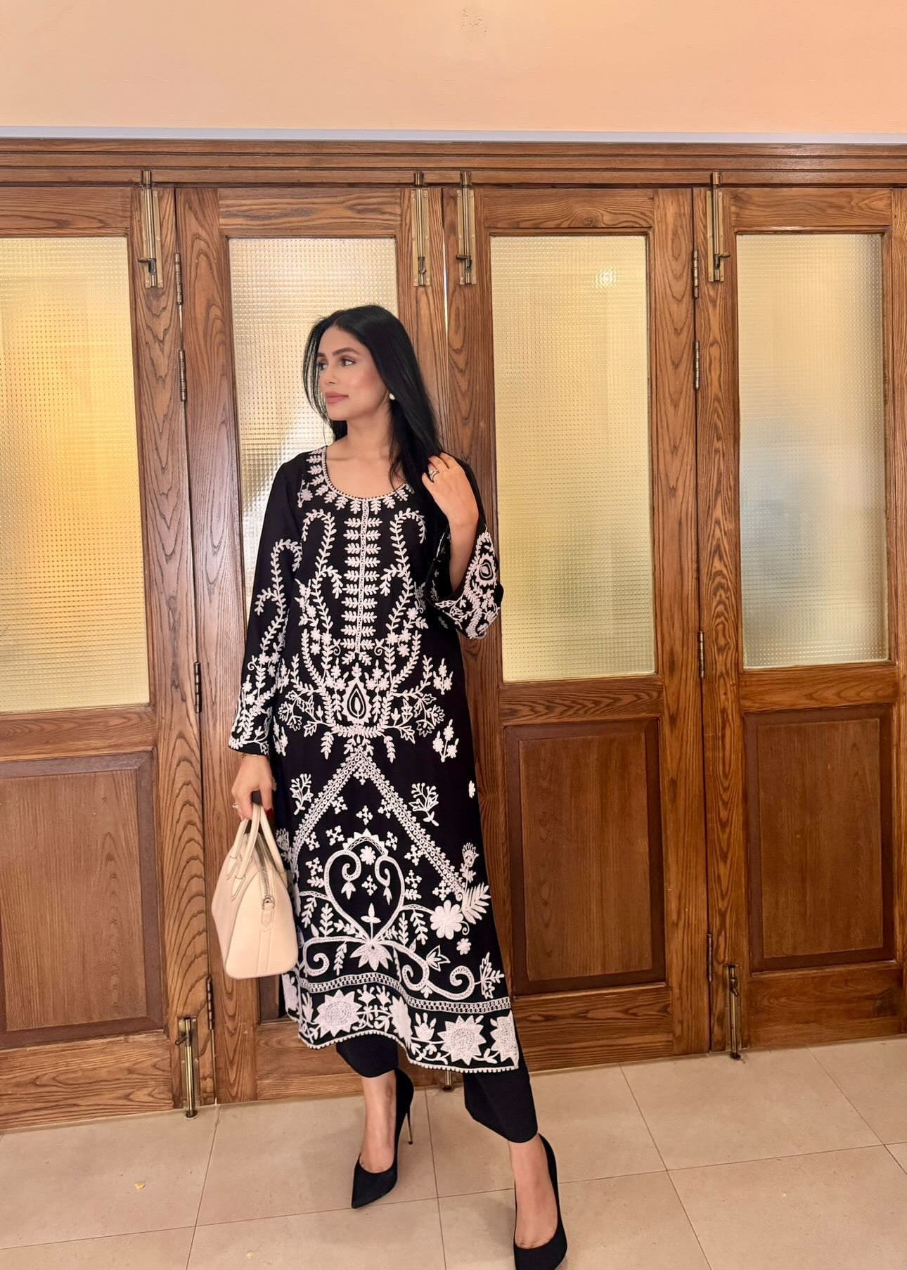 Manahils Black Ari Embroidered Tunic Women 2pcs