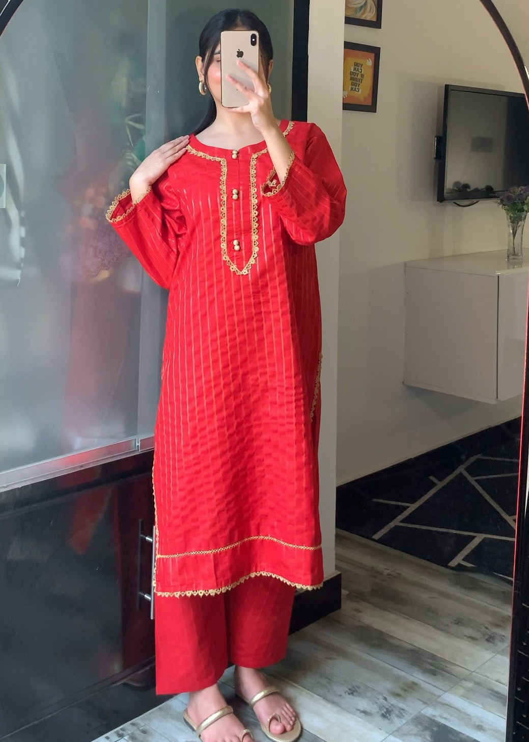 Tawakal Closet Rang Rasiya Khaddar Red Women 2pcs