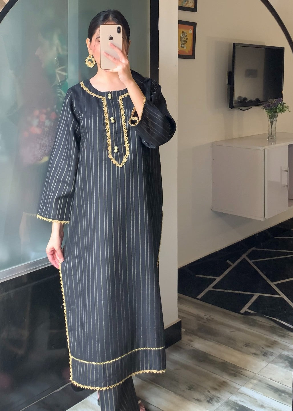 Tawakal Closet Rang Rasiya Khaddar black Women 2pcs