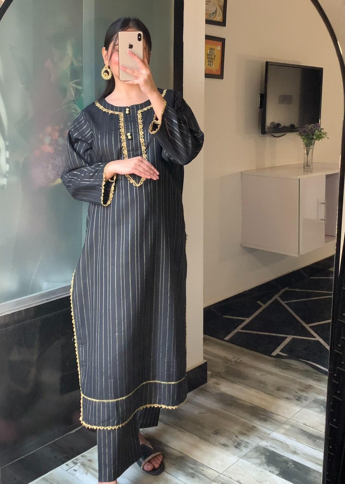 Tawakal Closet Rang Rasiya Khaddar black Women 2pcs