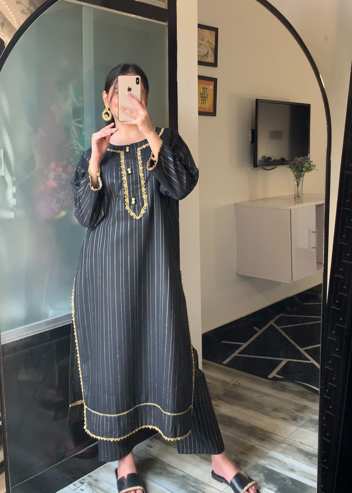 Tawakal Closet Rang Rasiya Khaddar black Women 2pcs