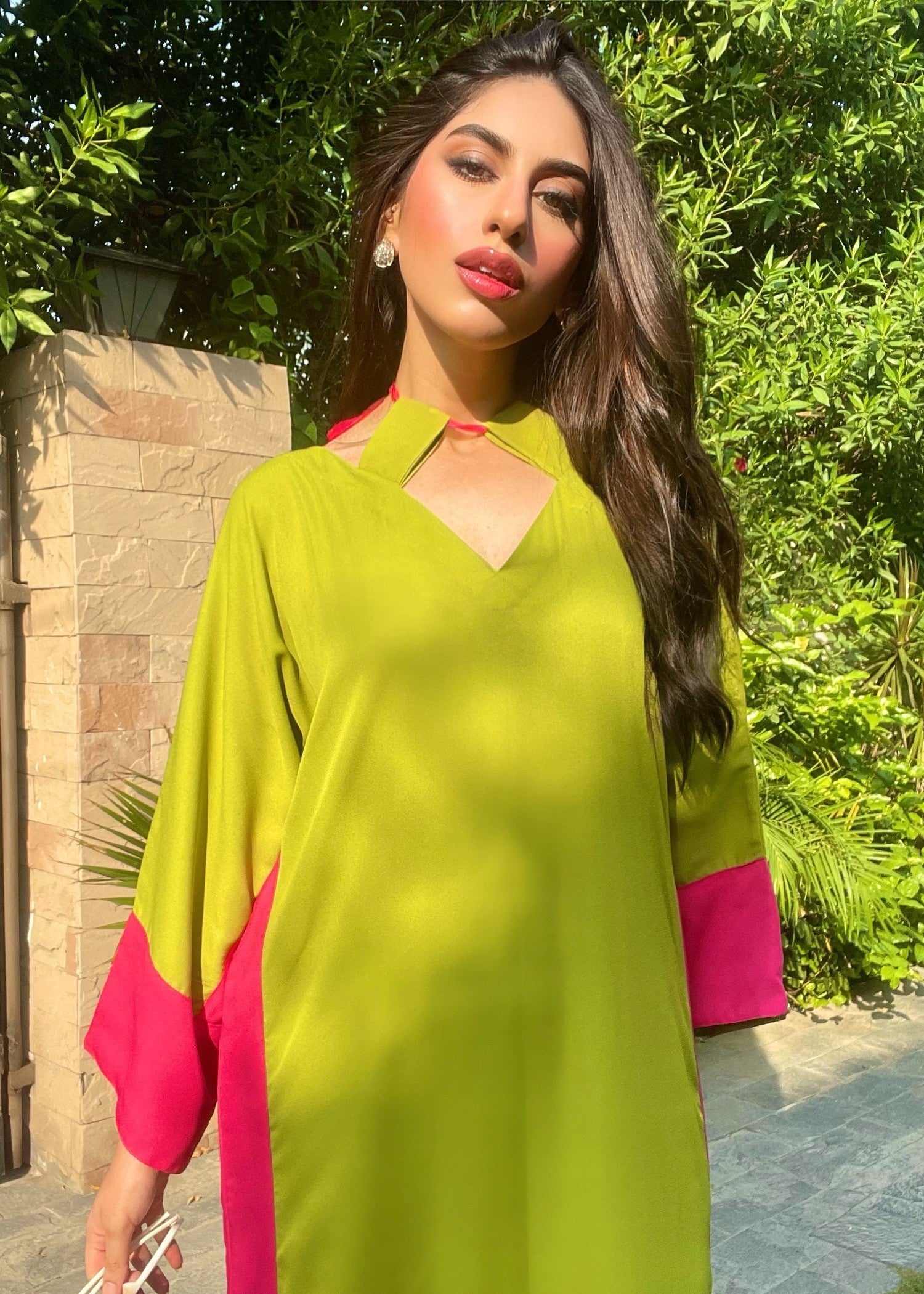 Manahils Pop of Pink kaftan Women 1pcs