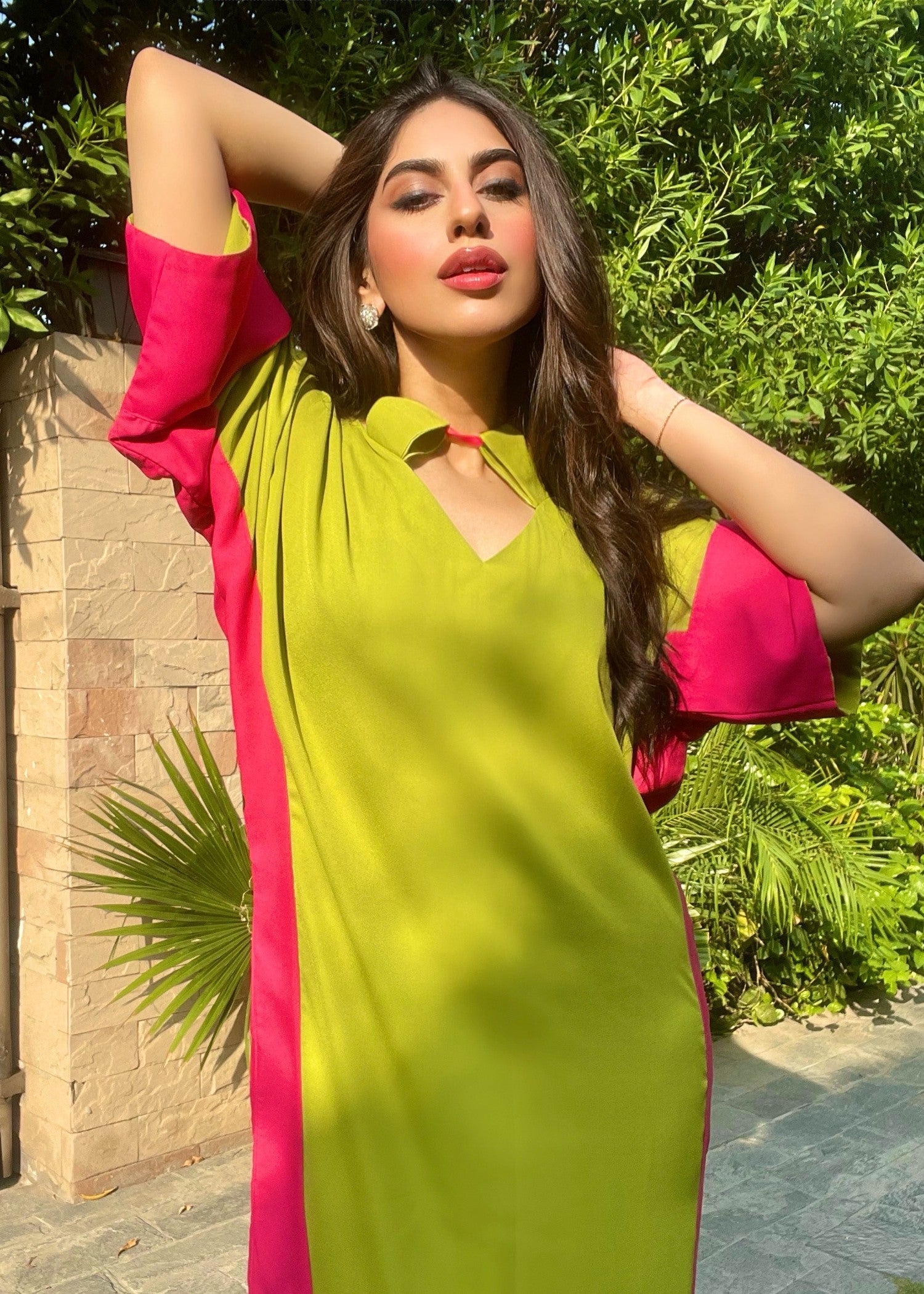 Manahils Pop of Pink kaftan Women 1pcs